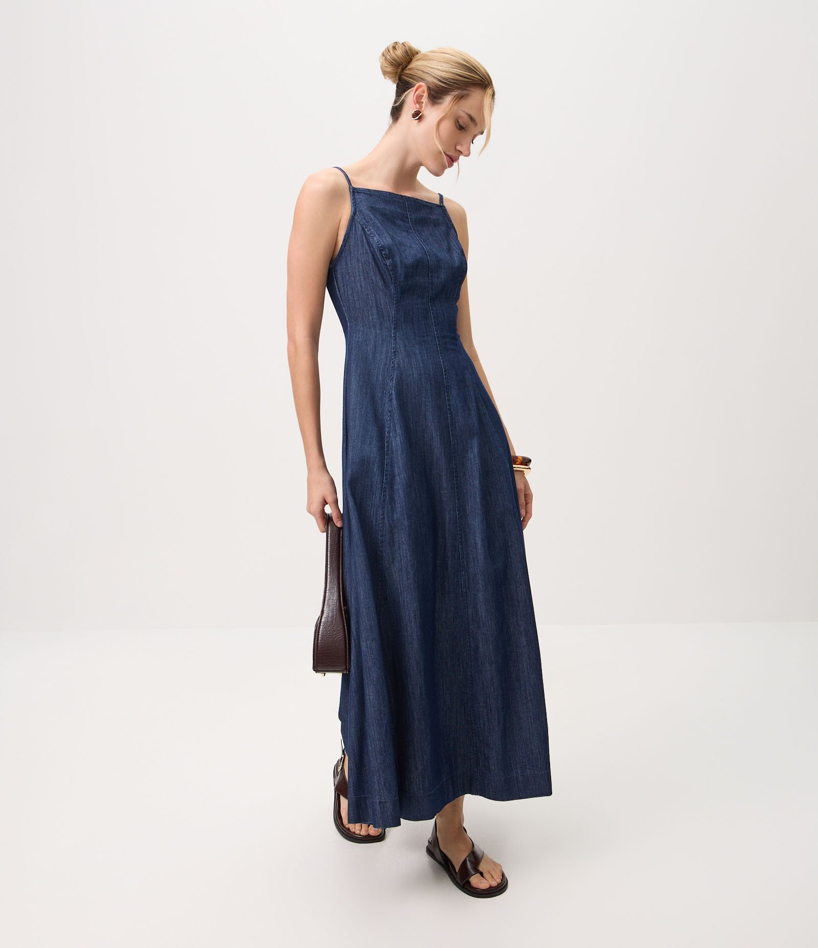 Vestido Midi em Jeans com Recortes e Alças Finas Azul Escuro 2