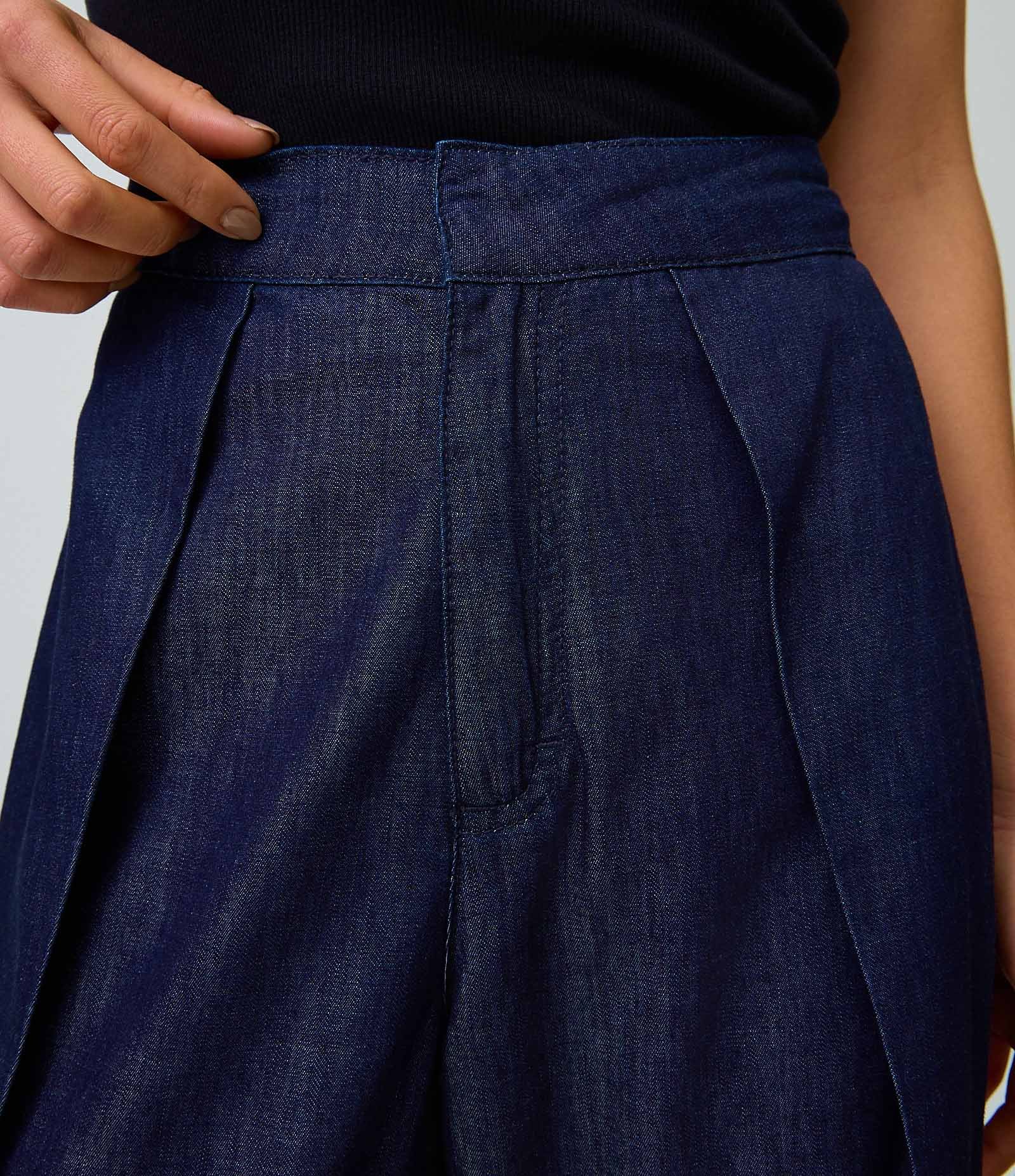 Calça Wide Leg em Jeans com Cós Transpassado Azul Escuro 4