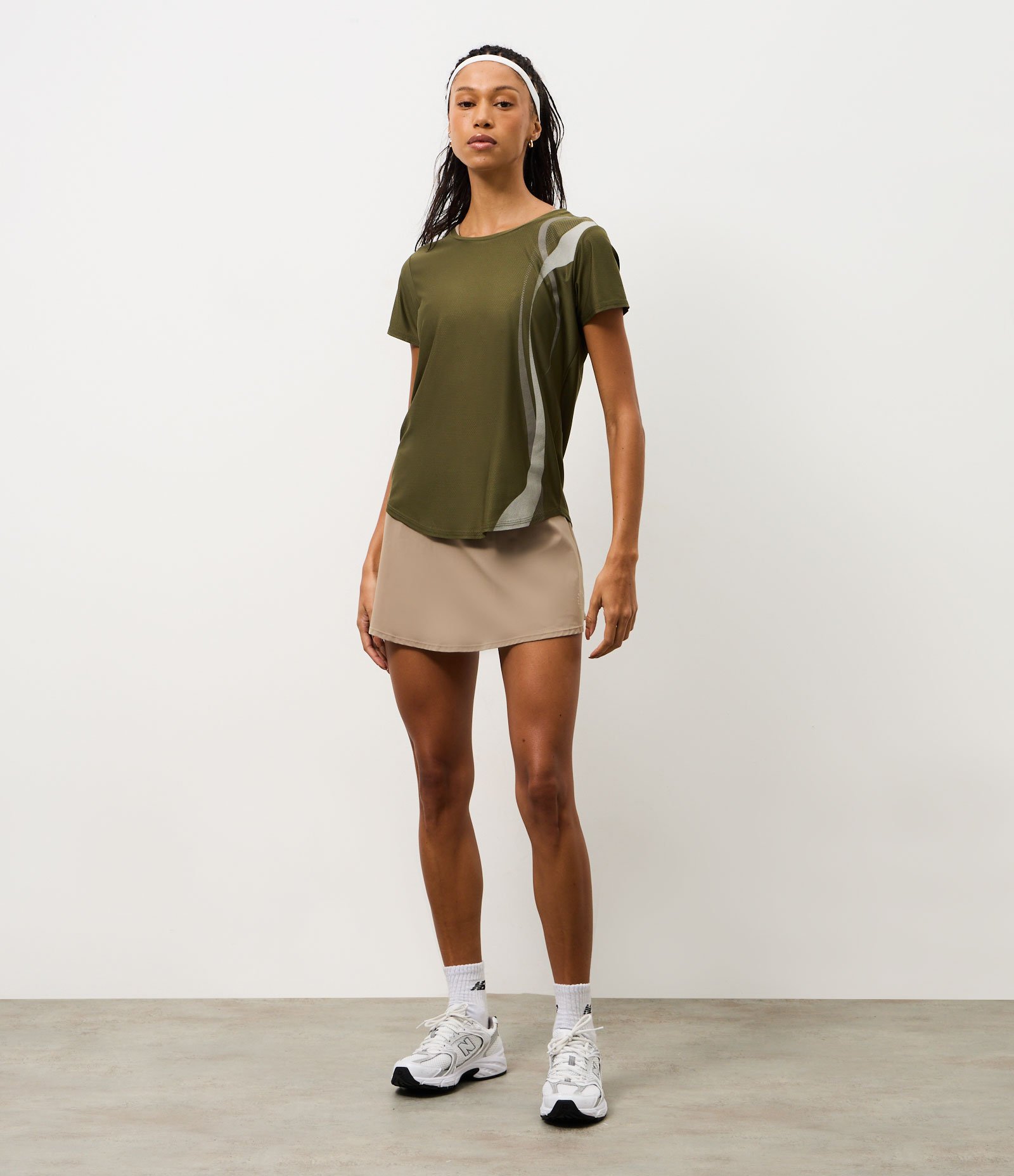 Camiseta Esportiva com Estampa de Ondas Verde 2
