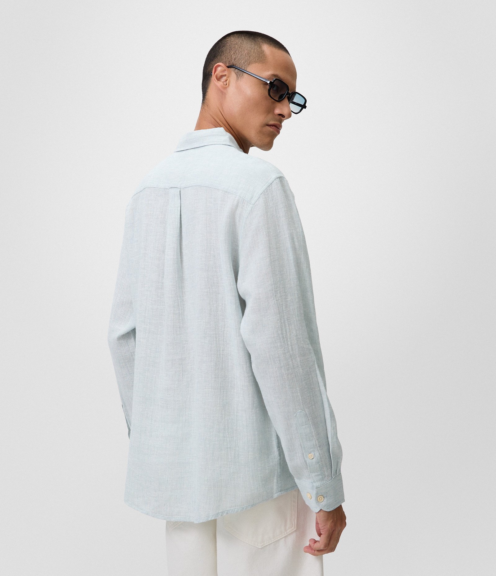 Camisa em Linho Crepe com Botões Frontais Azul Acinzentado 3