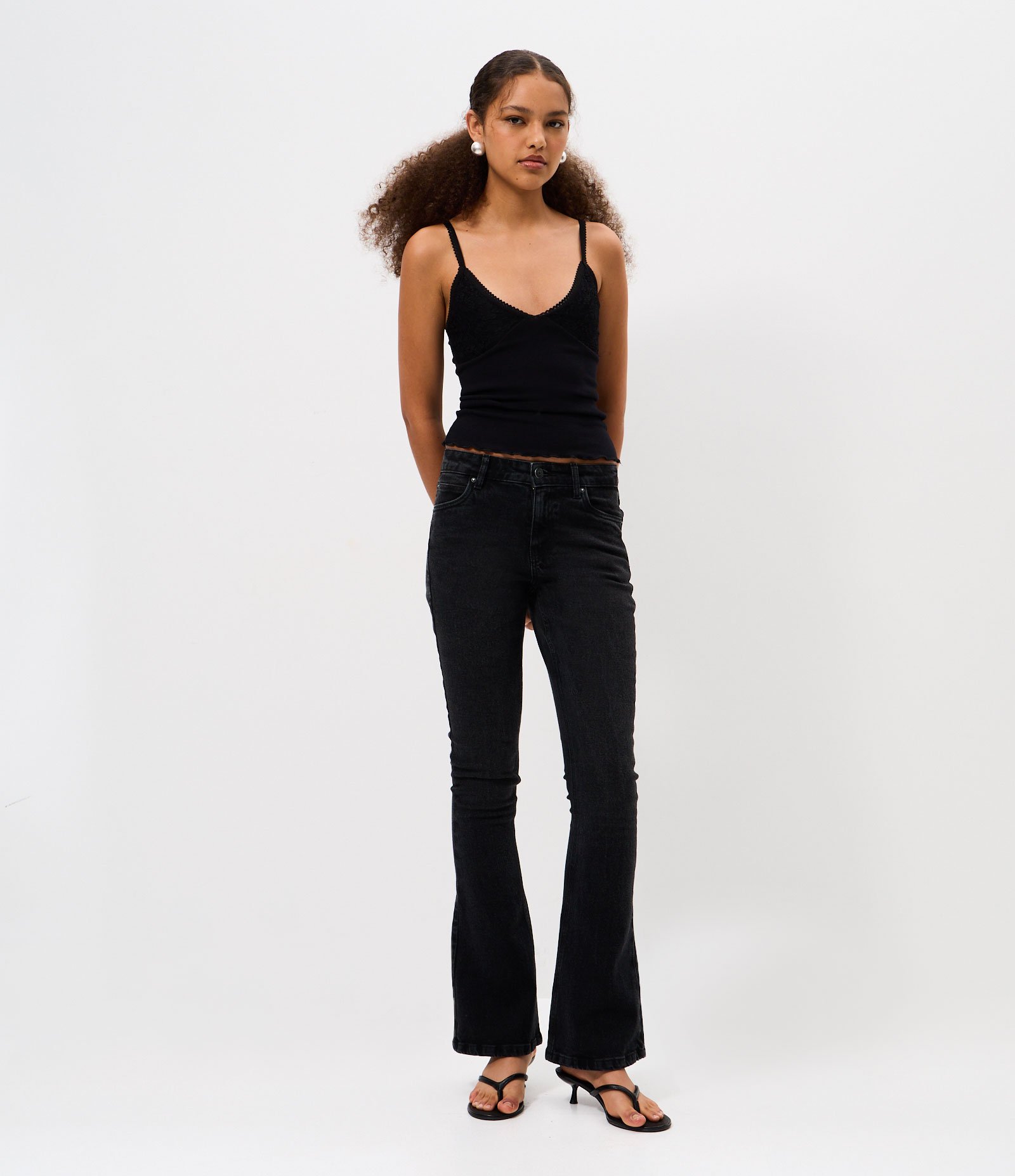 Calça Bootcut em Jeans com Cintura Baixa Preto 1