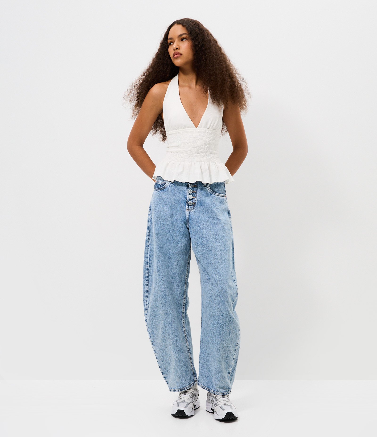 Calça Baggy Balloon em Jeans com Cintura Média Azul Claro 1