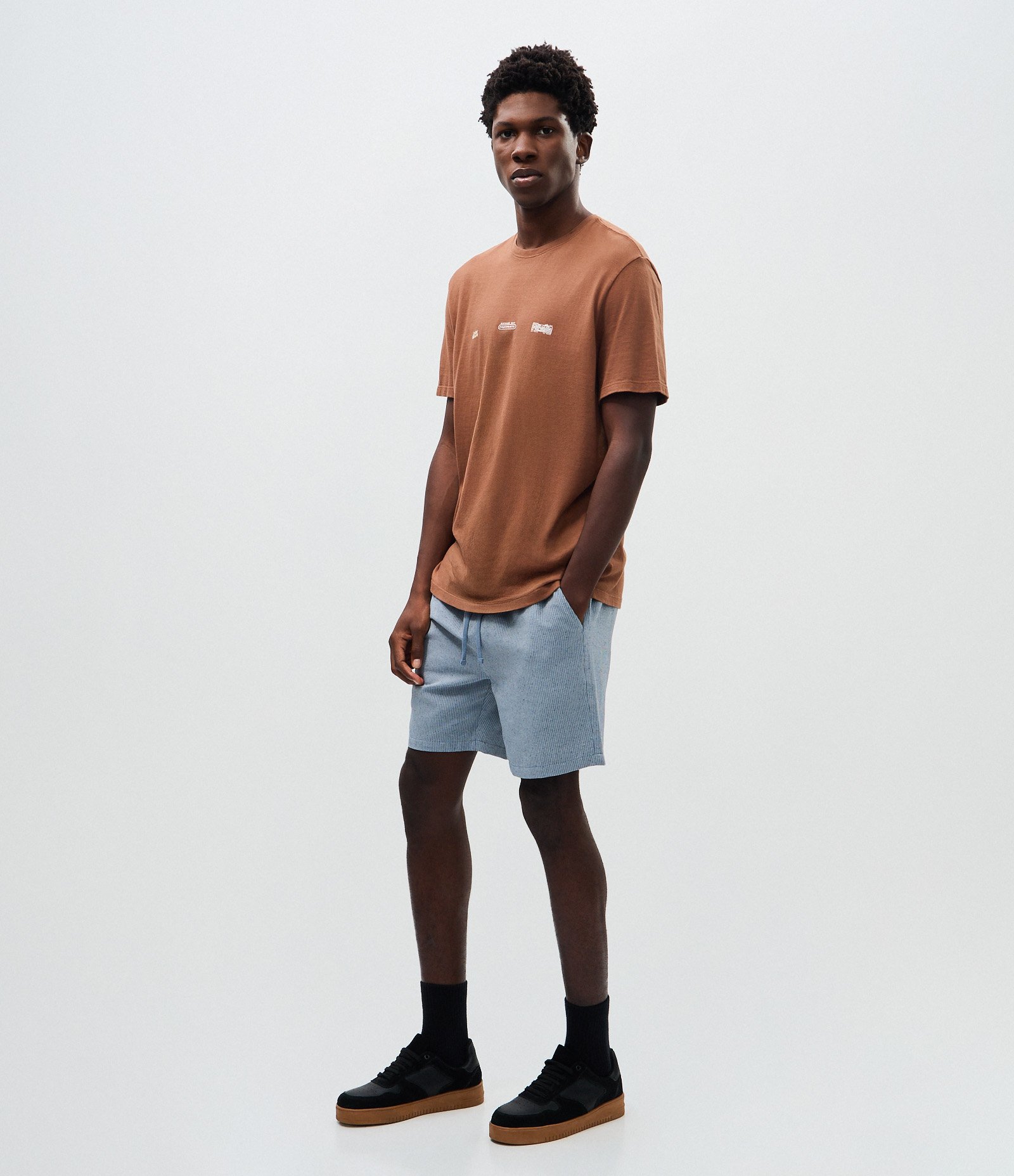 Camiseta Comfort em Algodão com Estampa Mapa Forest Marrom 2