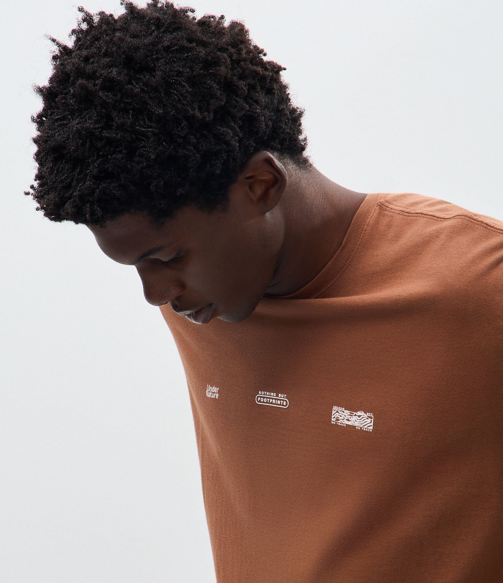 Camiseta Comfort em Algodão com Estampa Mapa Forest Marrom 4