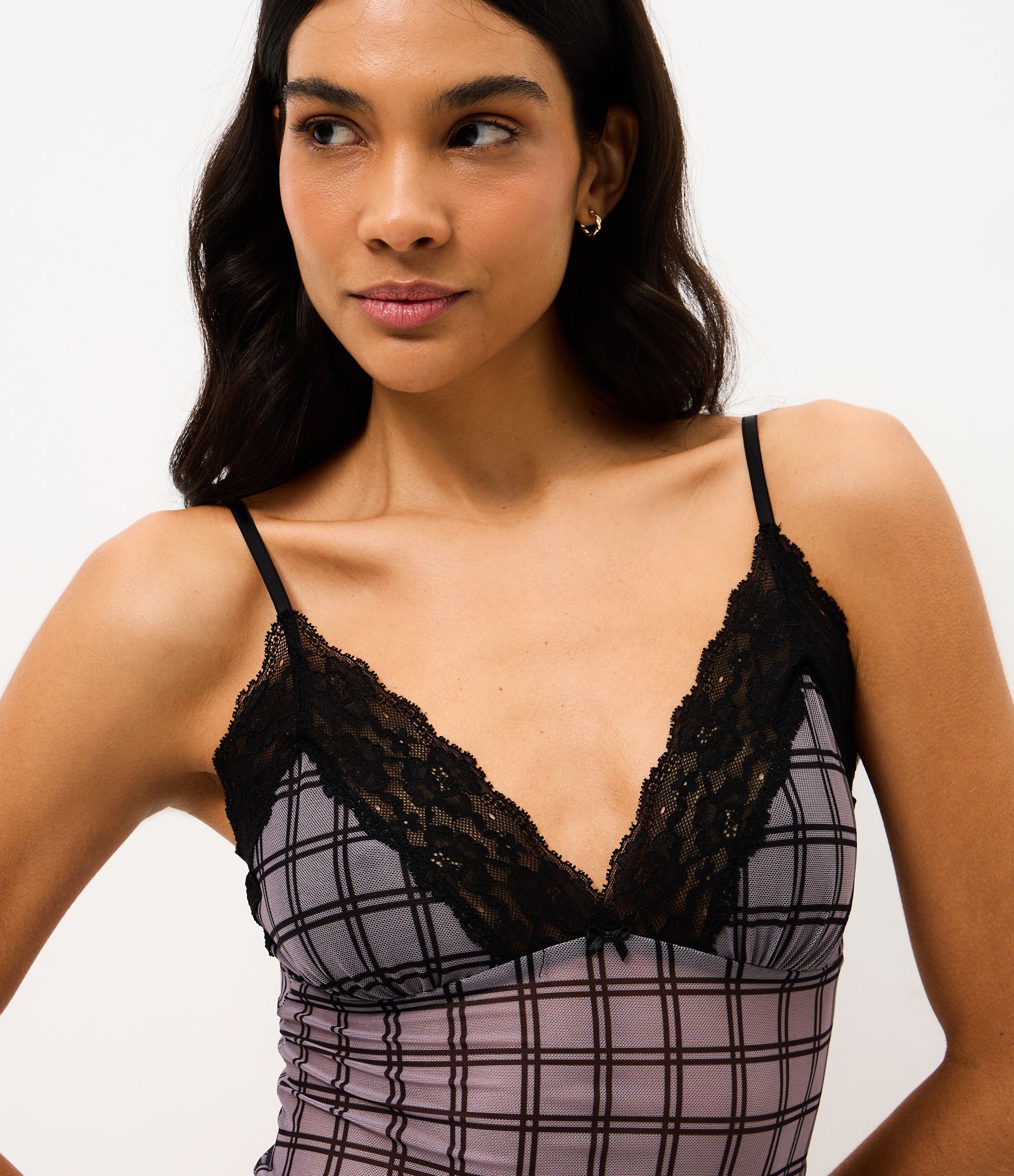 Camisete em Tule com Estampa Xadrez Preto 3