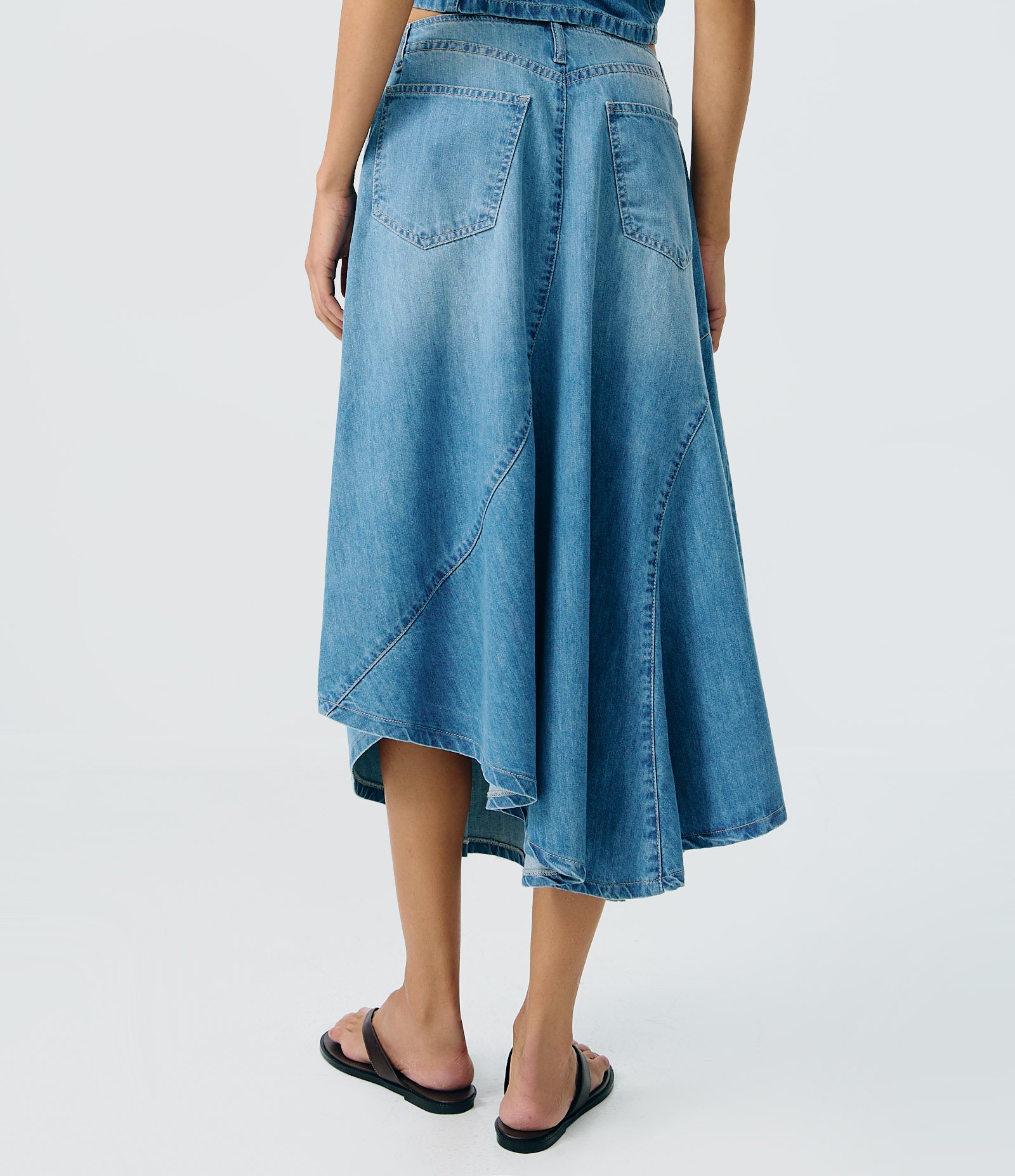 Saia Midi em Jeans Assimétrica sem Cós Azul 4