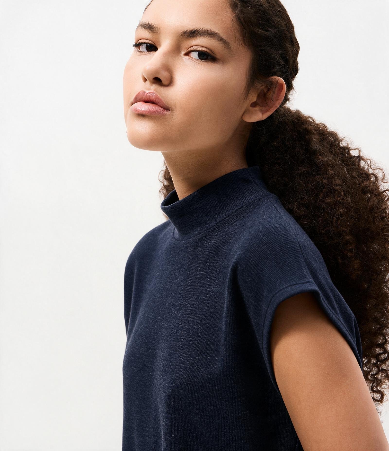 Blusa em Ribana com Gola Alta Azul 1