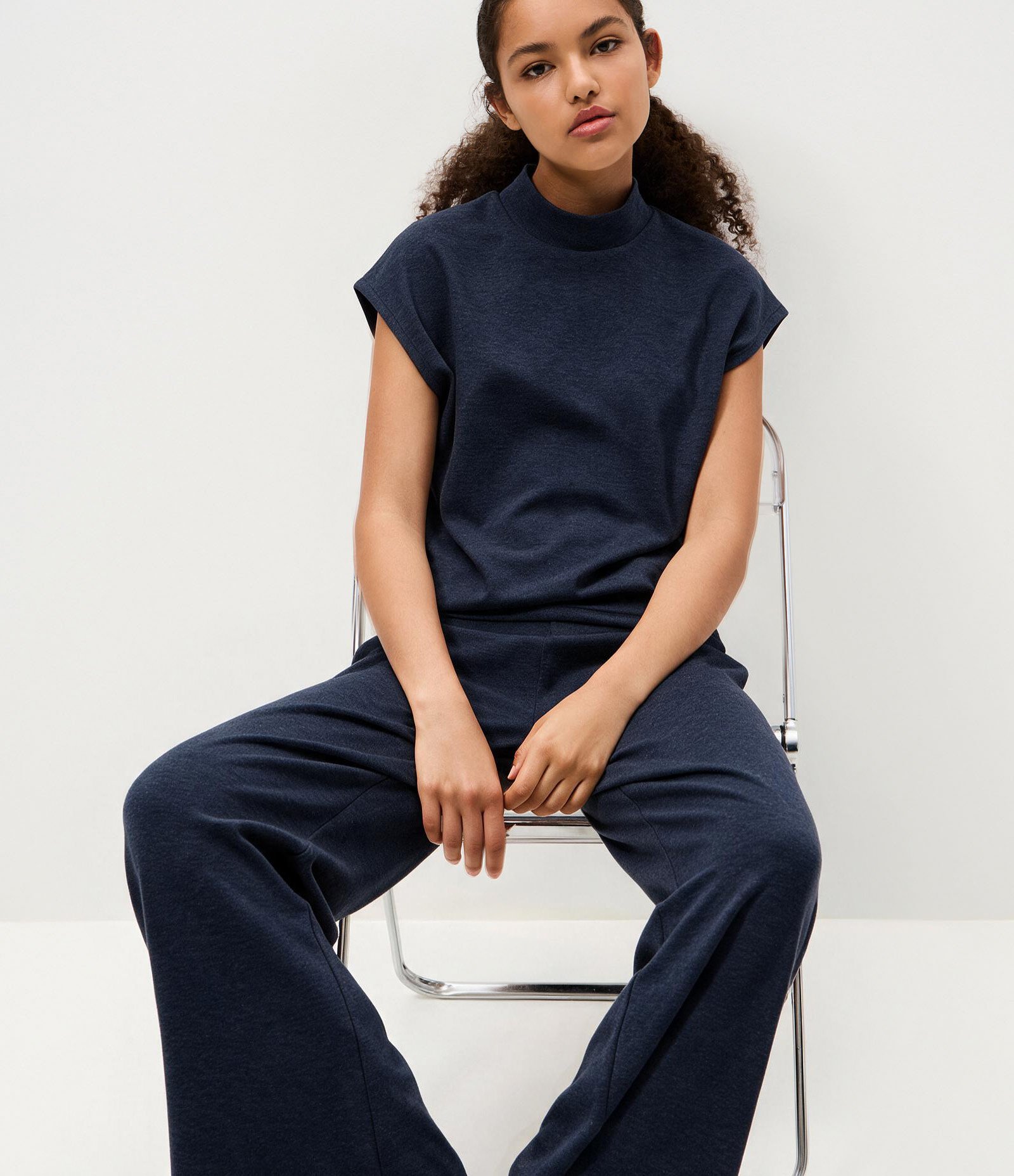 Blusa em Ribana com Gola Alta Azul 2