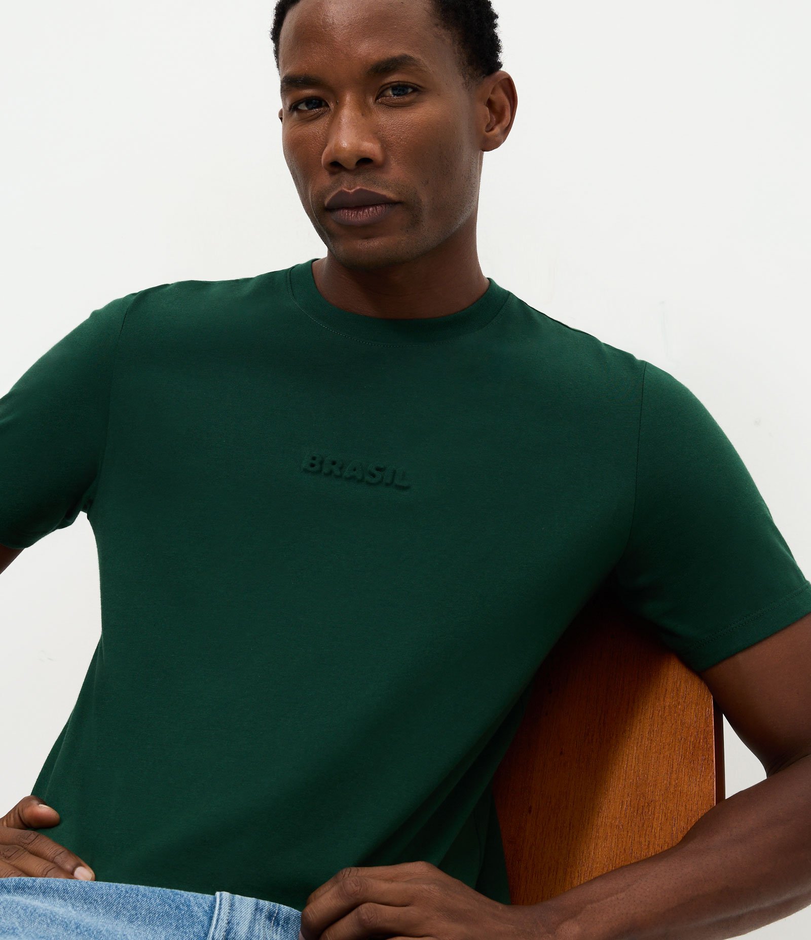 Camiseta com Lettering Embossed Brasil Verde 1