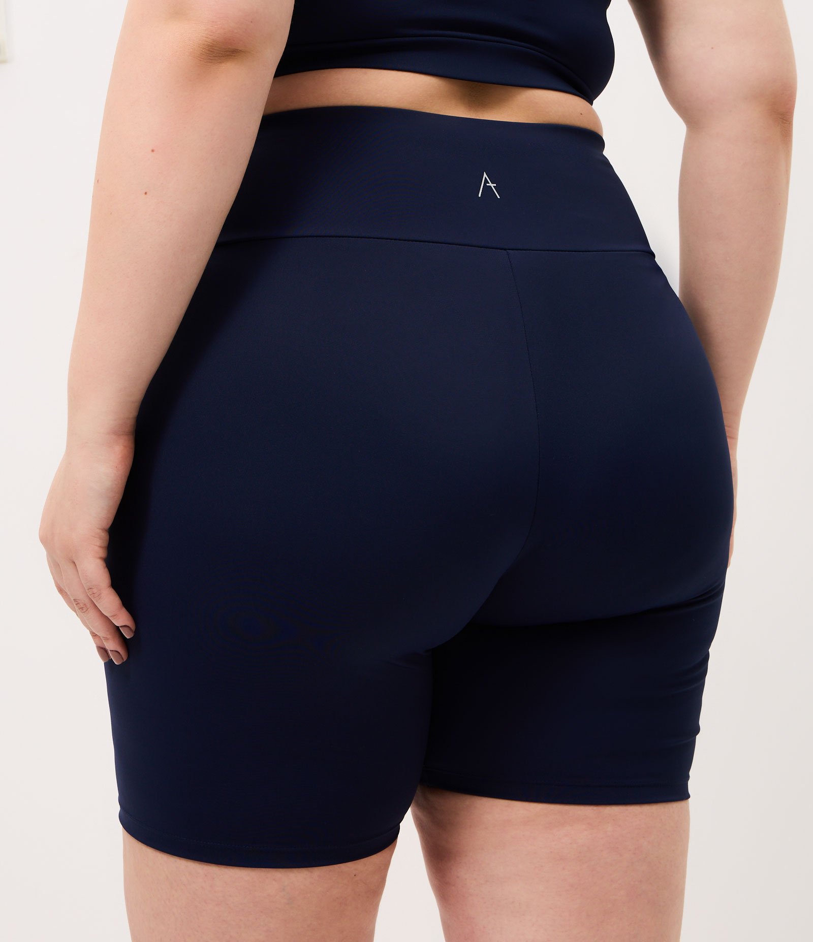 Short Ciclista Esportivo em Poliamida com Cós Largo Curve & Plus Size Azul 4