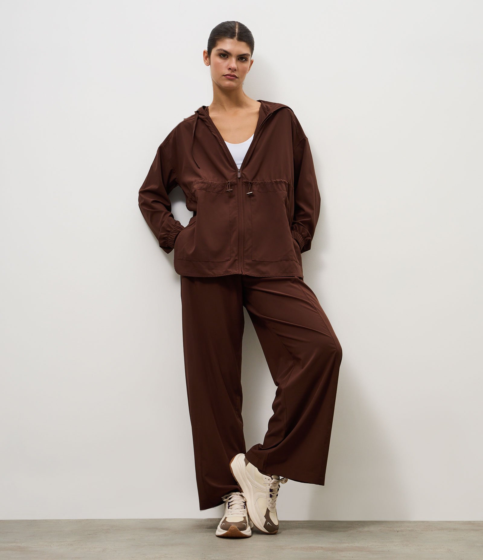 Tênis Jogging Casual com Recortes Estruturados Off White 7
