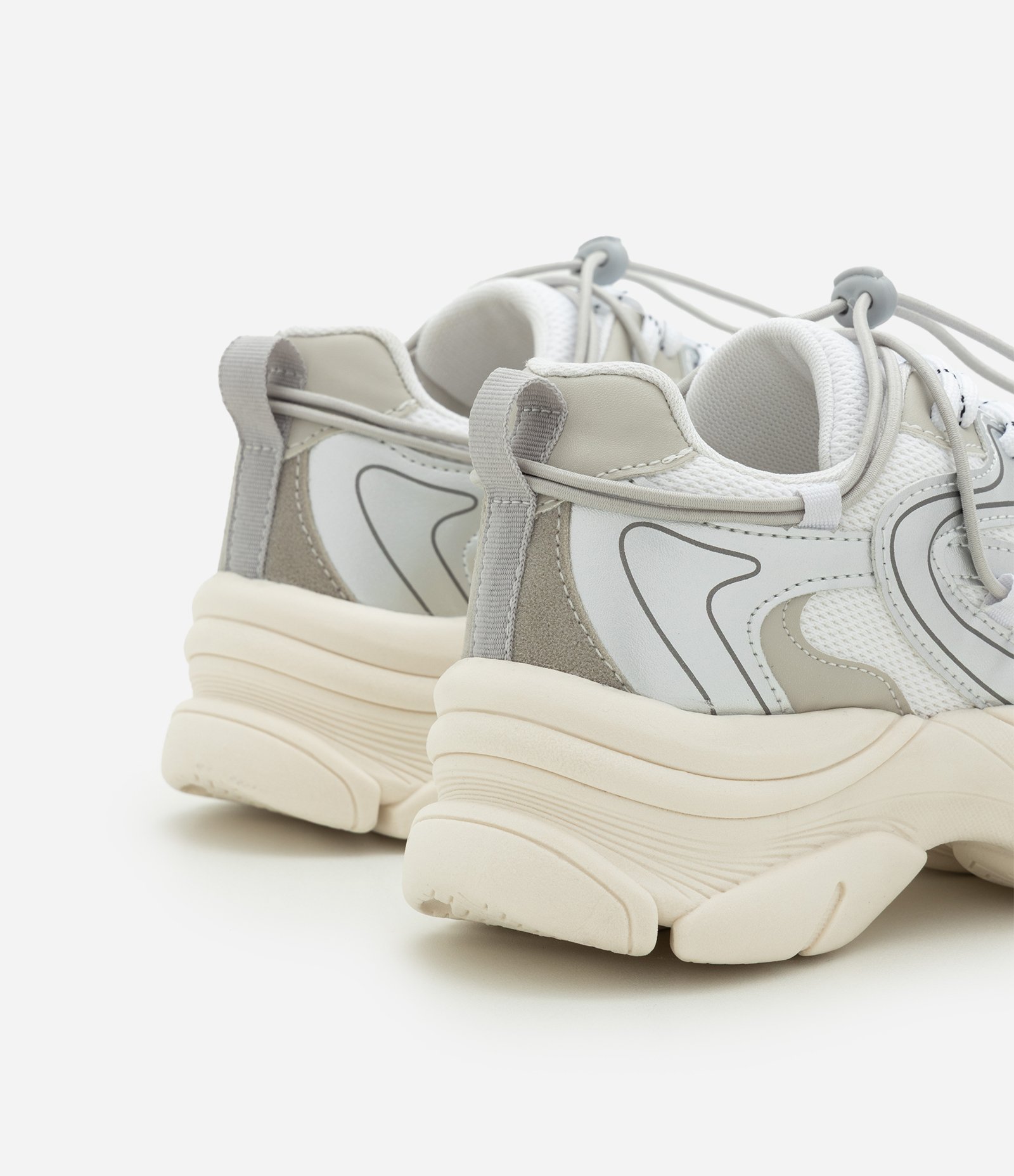 Tênis Jogging com Design Chunky Cinza Claro 5