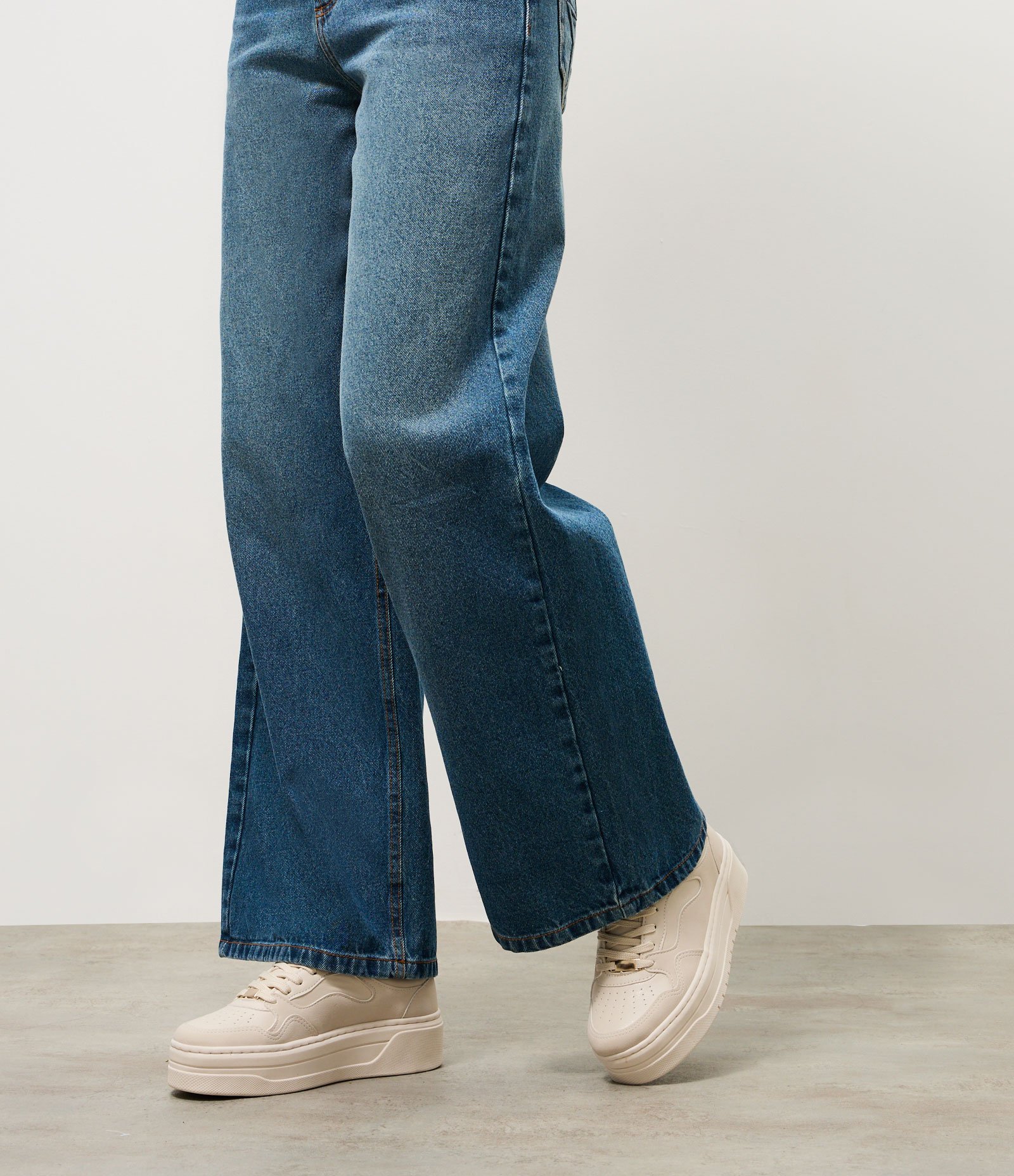 Tênis Casual em PU com Sola Caixa Off White 7