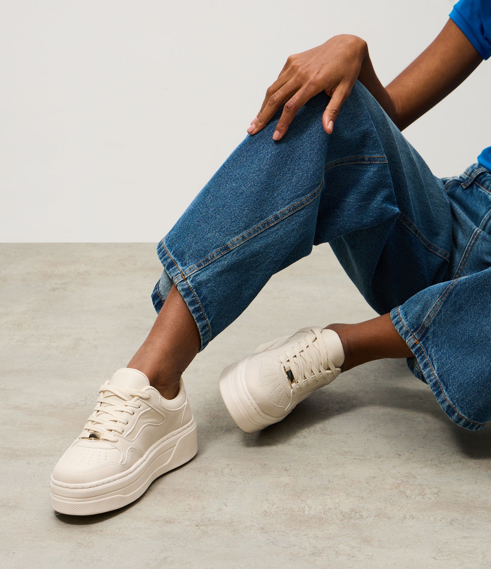 Tênis Casual em PU com Sola Caixa Off White 2