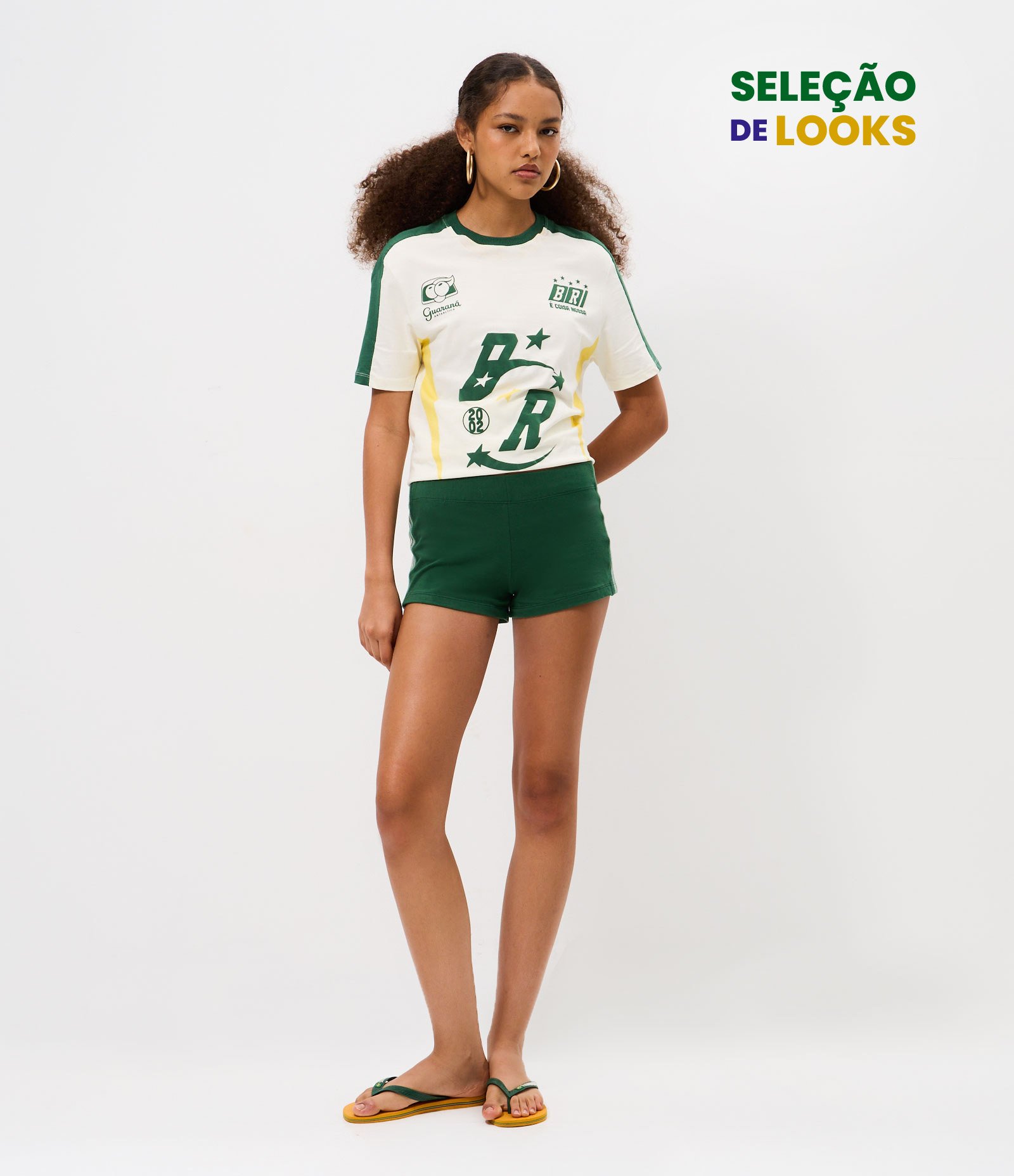Short Mini com Listras Laterais Contrastantes Verde 1