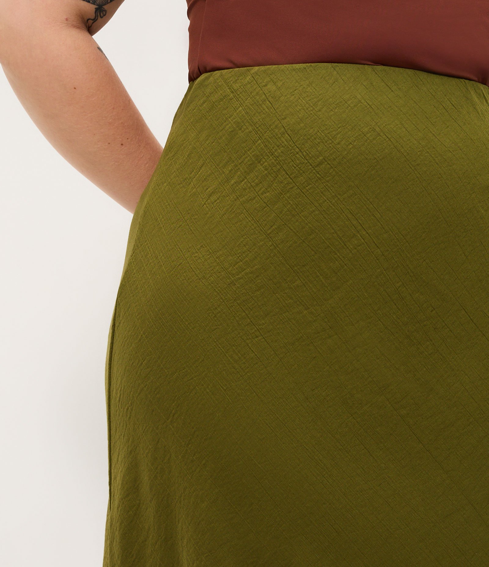 Saia Coluna Longa Texturizada Curve & Plus Size Verde 3