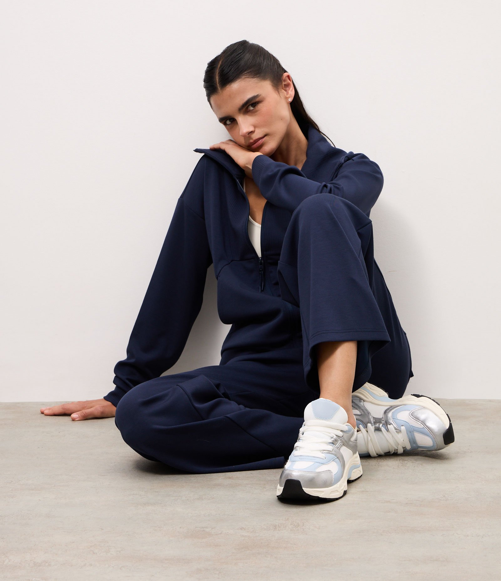 Tênis Jogging com Recortes Metalizados Azul/Cinza 2