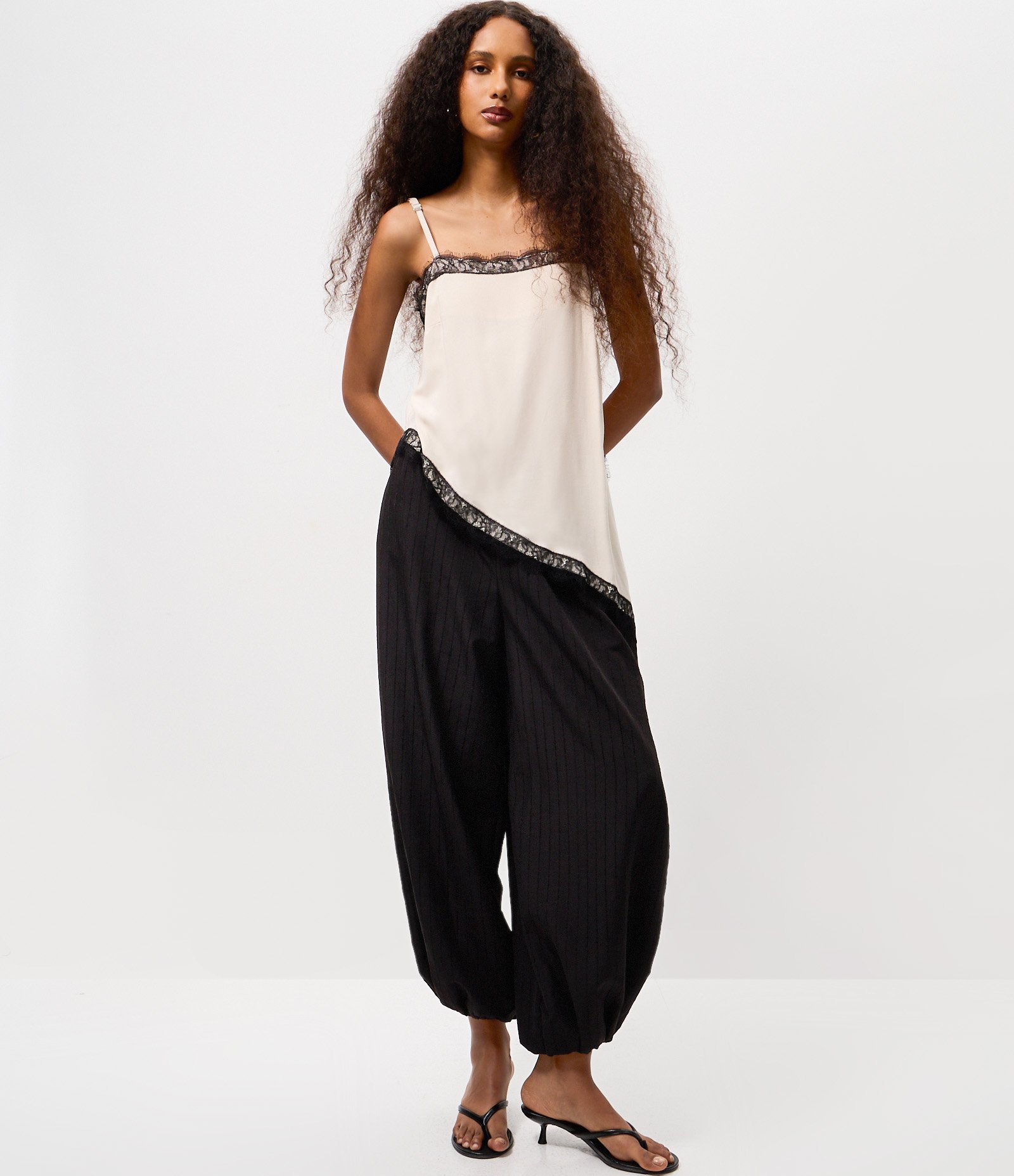 Blusa de Cupro com Renda Assimétrica Branco 2
