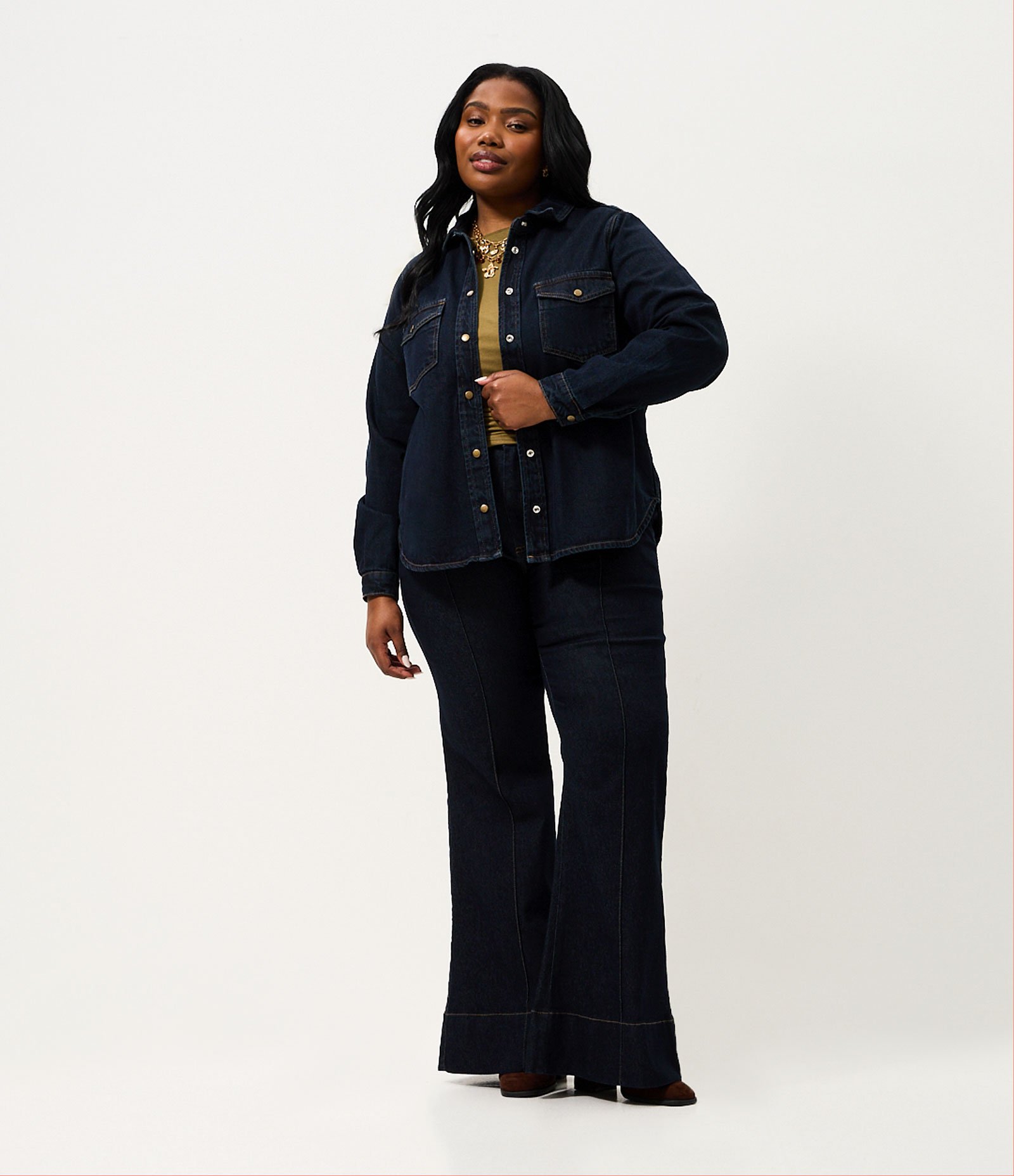 Camisa Overshirt Jeans com Botões Curve & Plus Size Azul 2