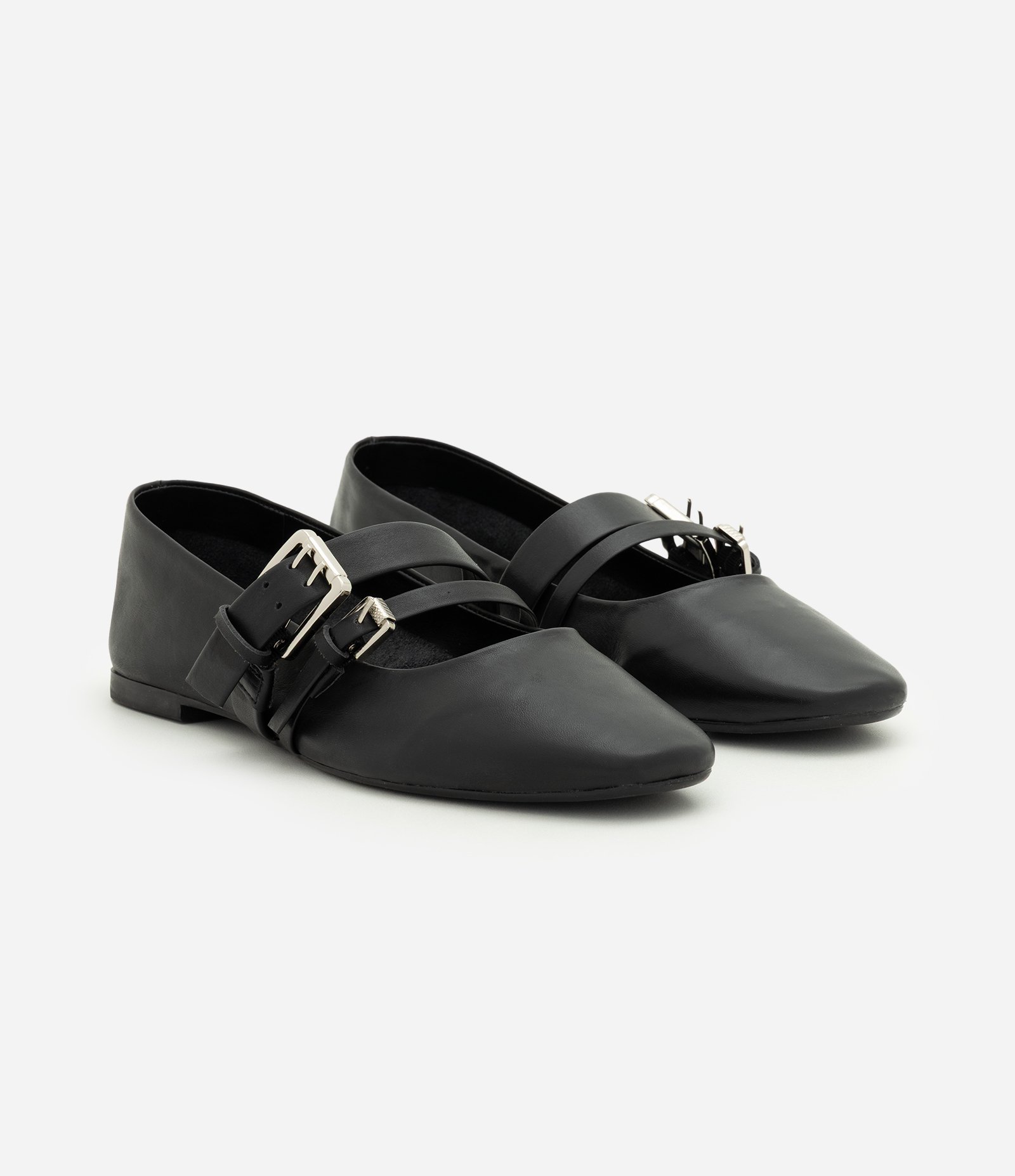 Sapatilha em Couro com Tiras Ajustáveis Preto 2