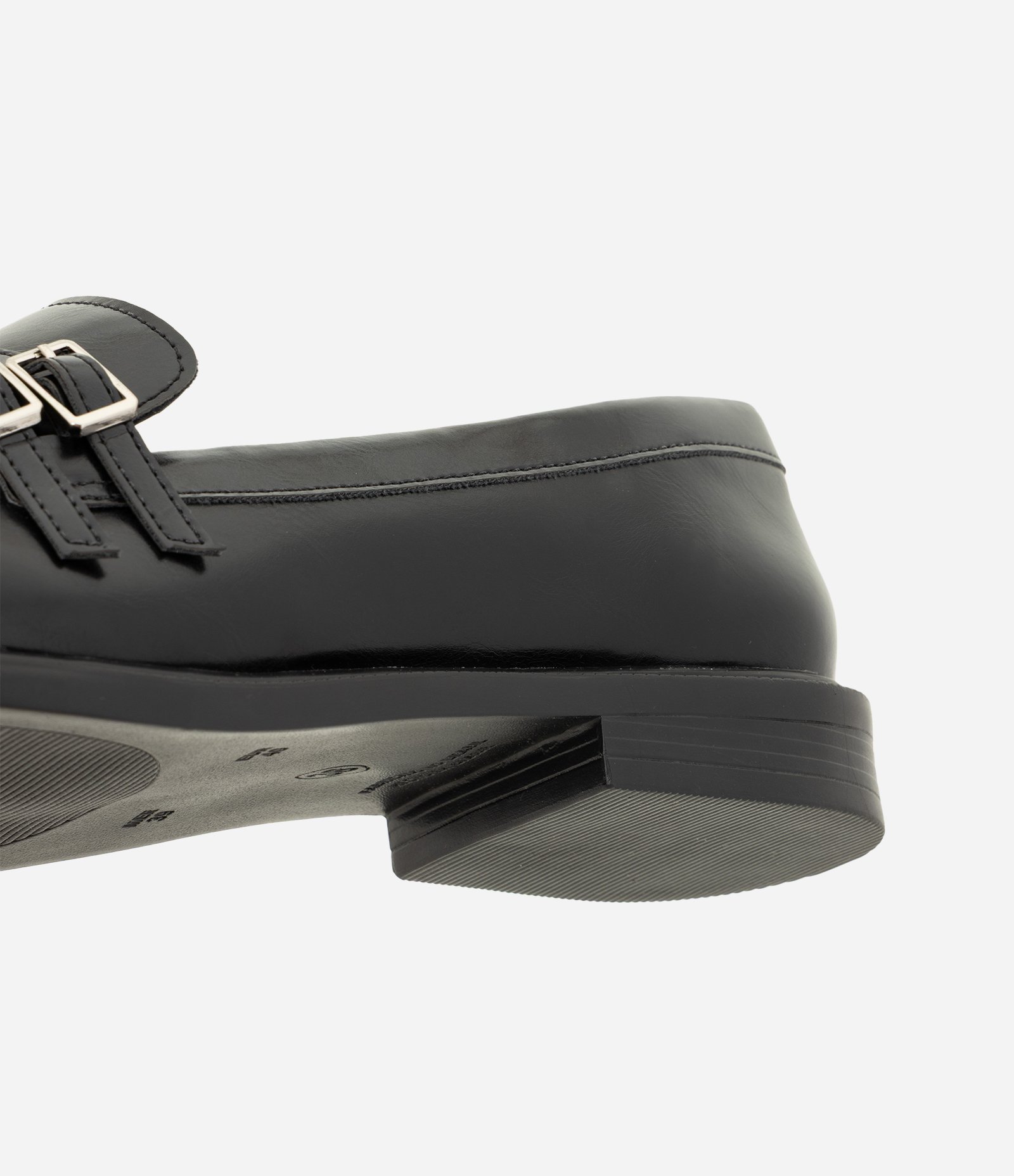 Mocassim em PU com Mini Fivelas Preto 5
