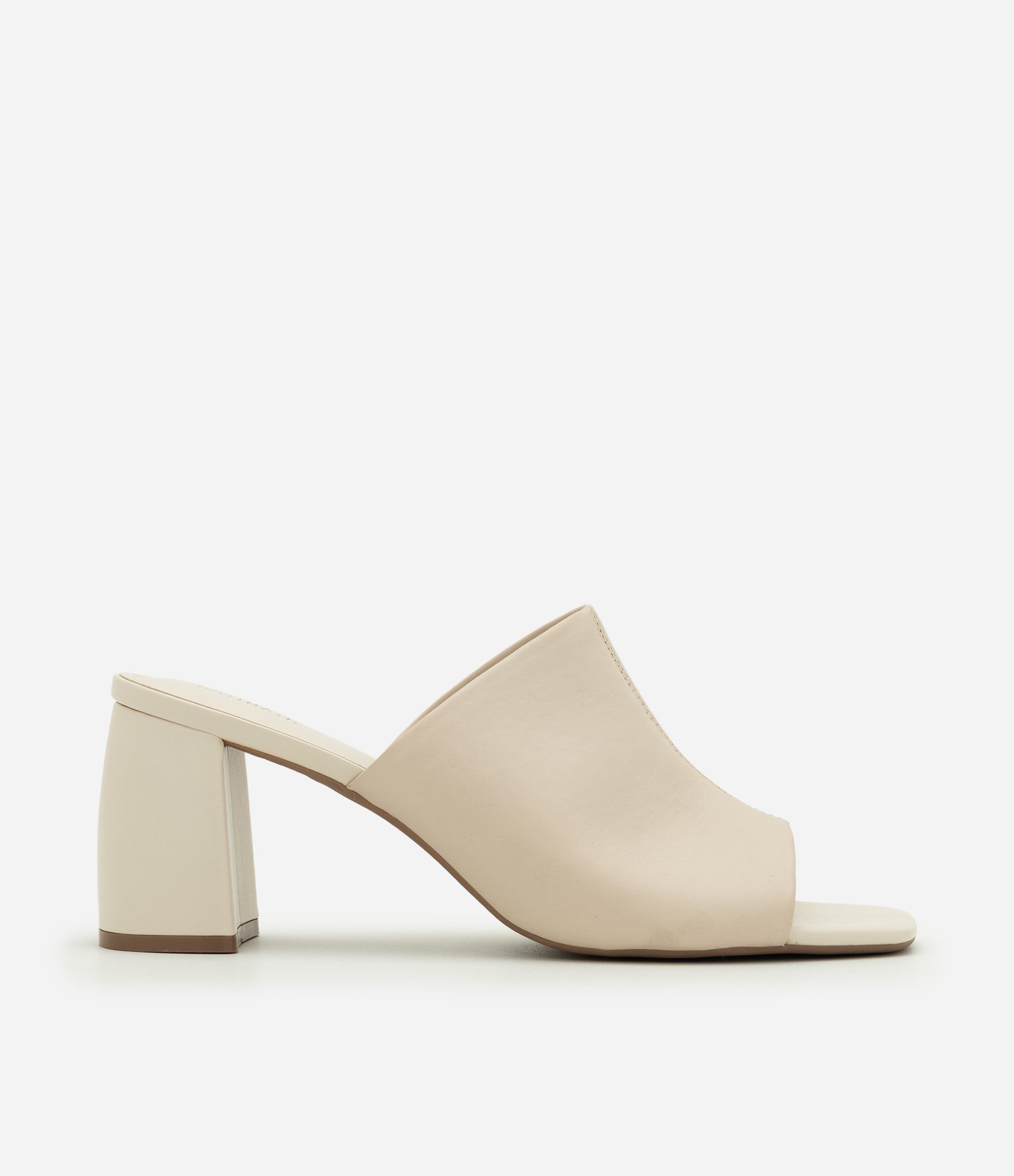 Sandália Mule em Couro com Gáspea Alongada Off White 1
