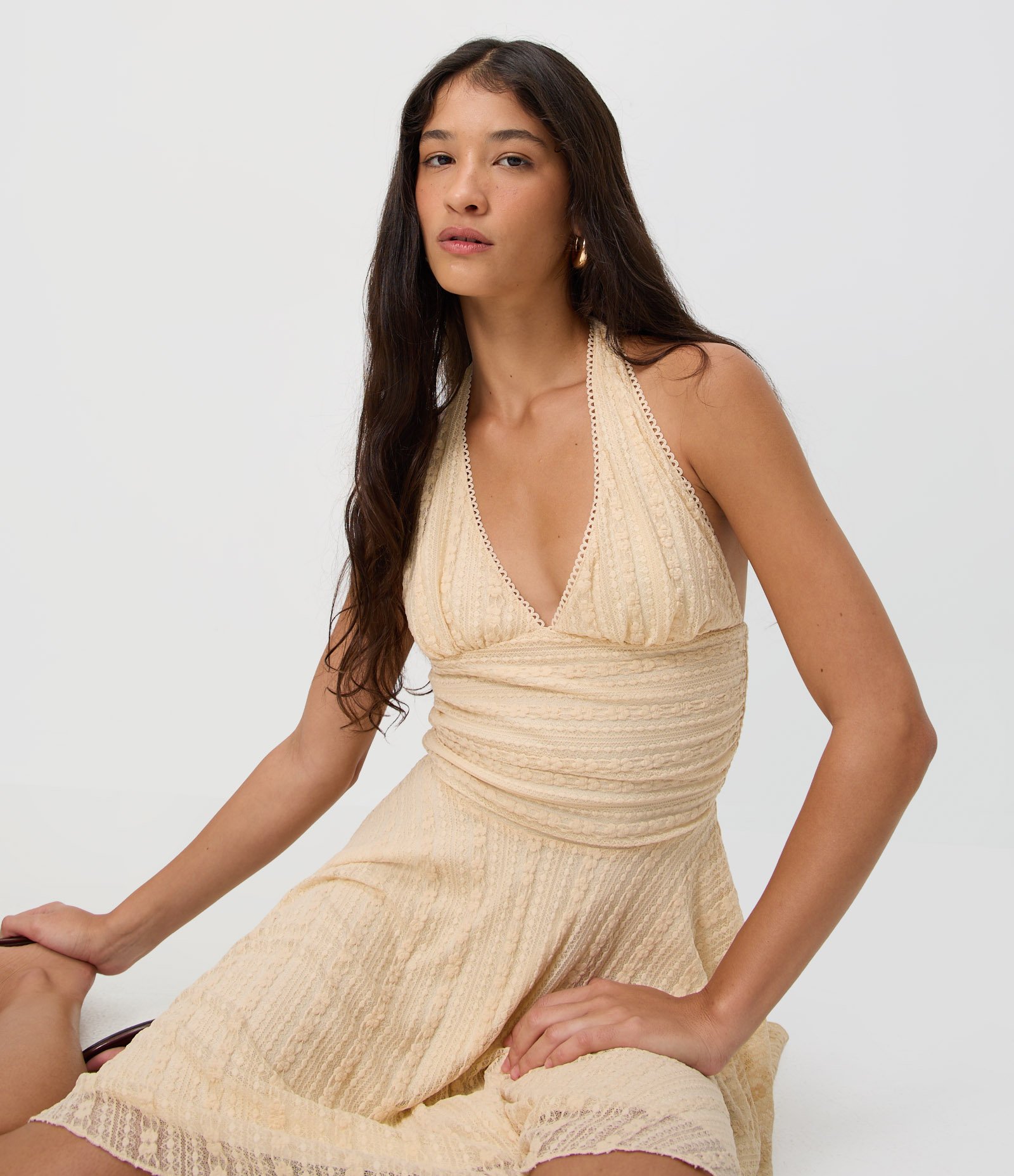 Vestido Midi Frente Única em Renda com Amarração Bege Claro 1