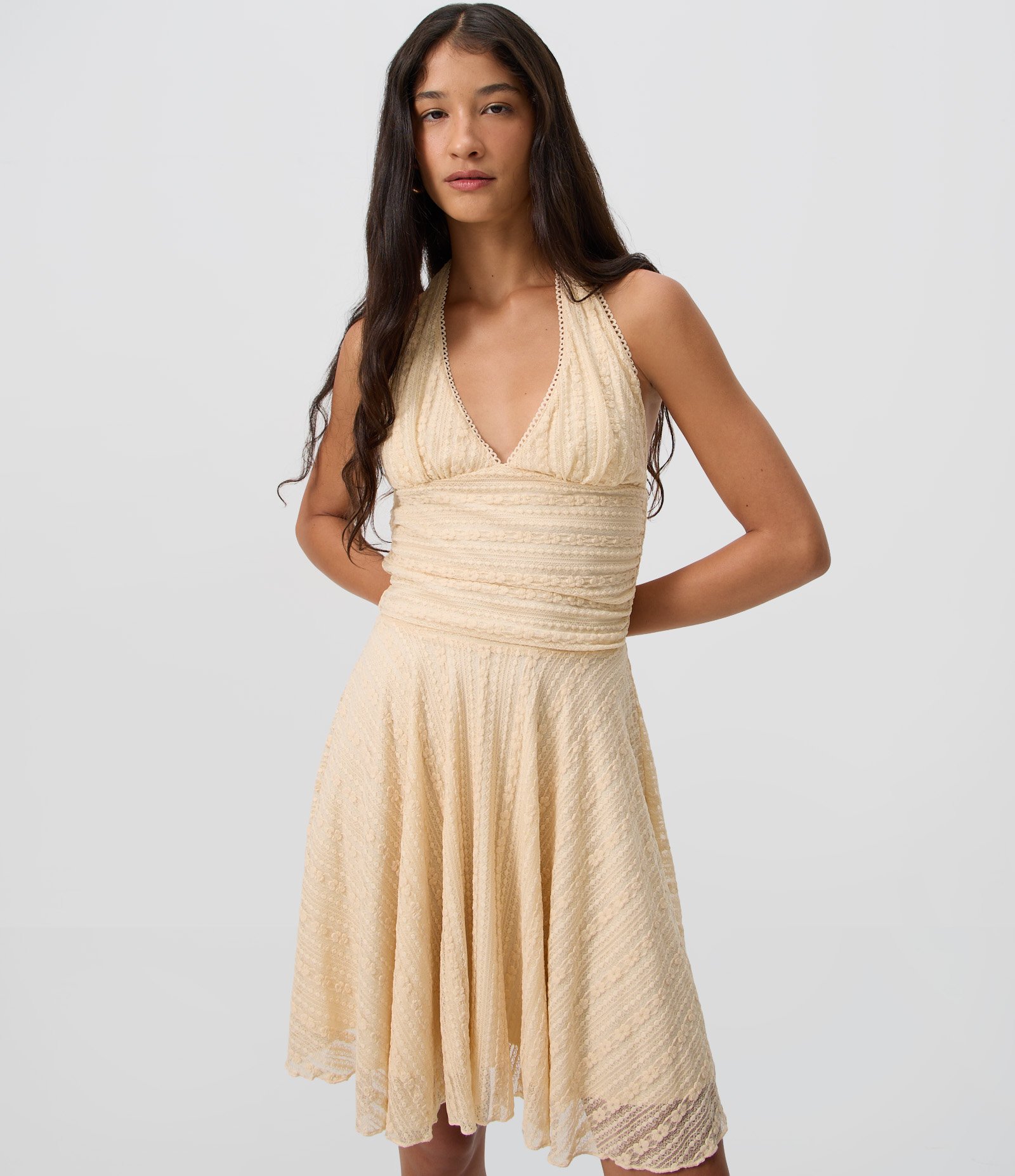 Vestido Midi Frente Única em Renda com Amarração Bege Claro 3