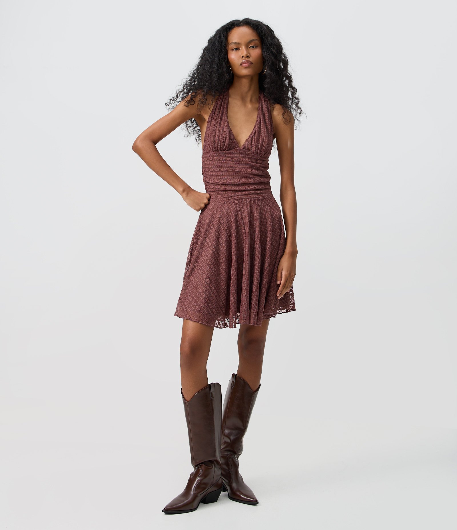 Vestido Midi Frente Única em Renda com Amarração Marrom 1
