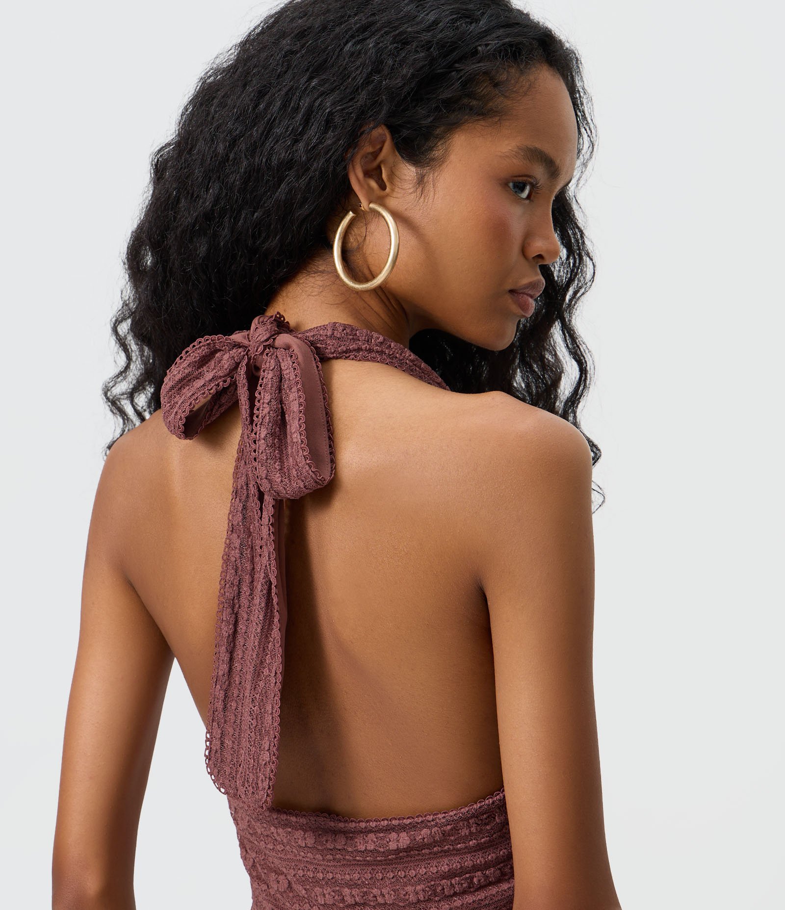 Vestido Midi Frente Única em Renda com Amarração Marrom 4