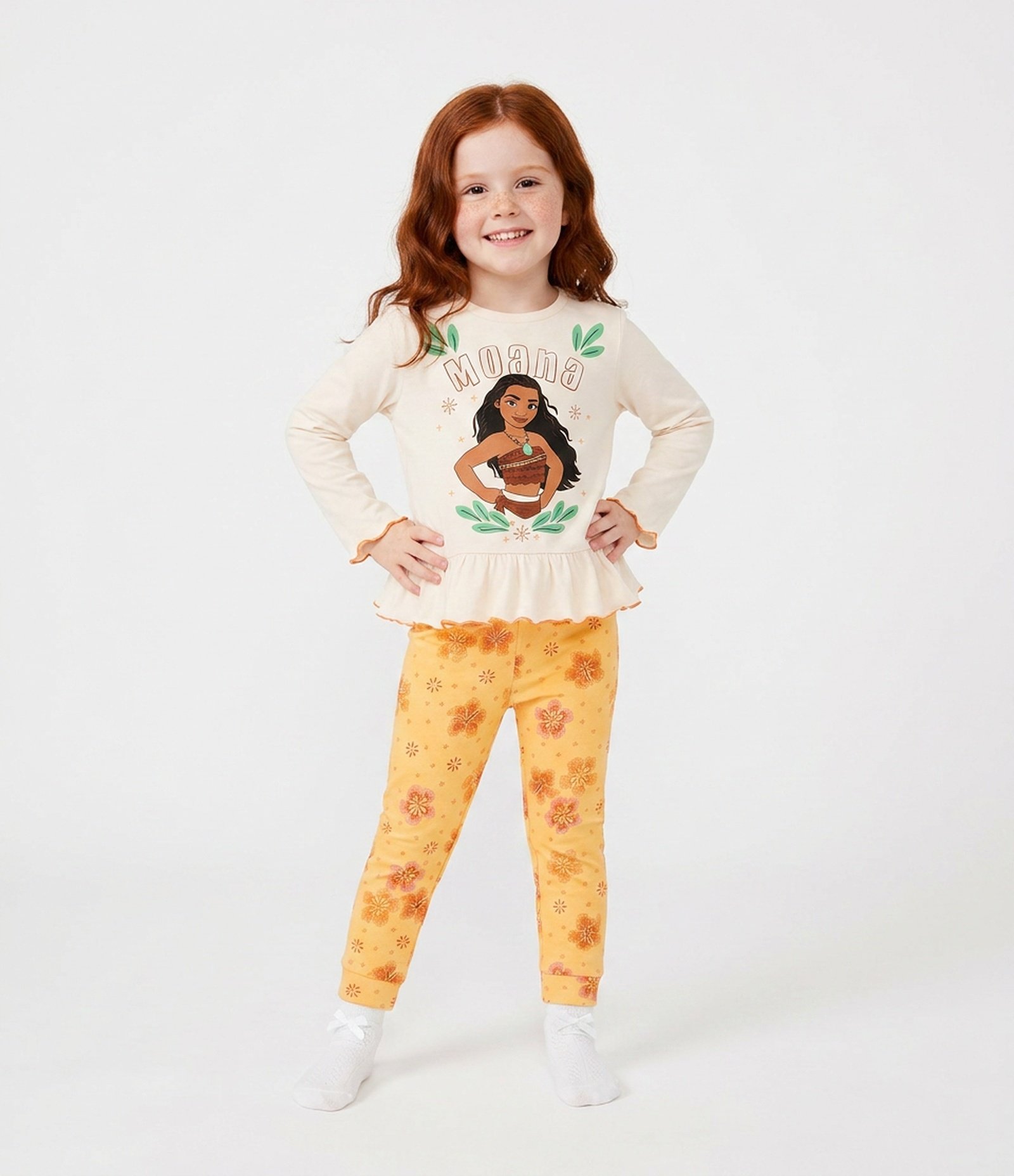 Pijama Infantil Floral com Estampa Moana - Tam 2 a 6 Anos Bege/Amarelo 1