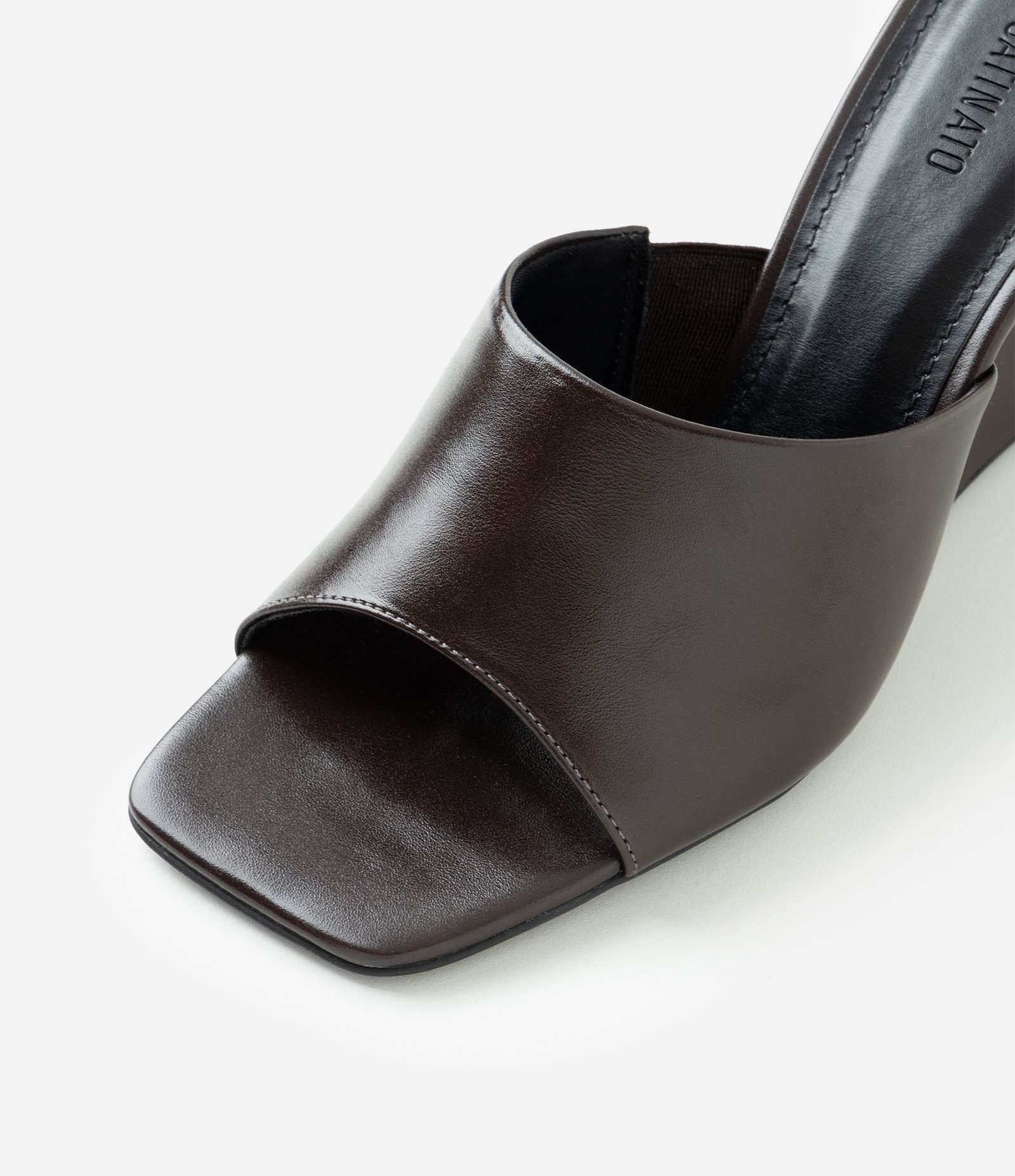 Sandália Mule em PU com Salto Anabela Marrom 5