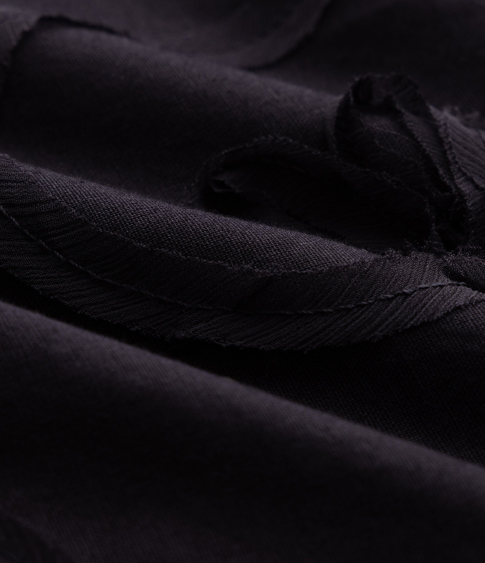 Camisa Boxy em Tricoline com Bordado Bailarina Desfiado Preto 3