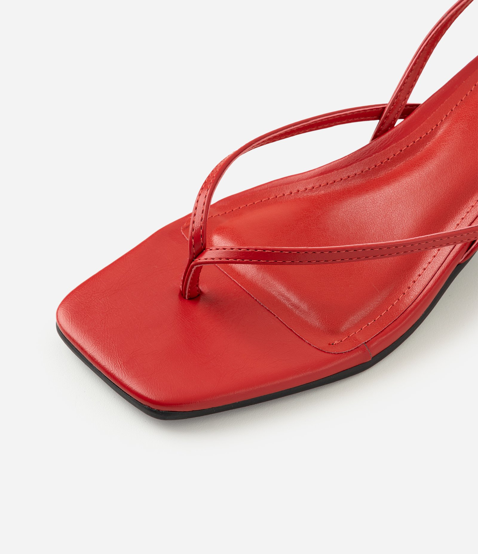 Sandália de Dedo em PU com Tiras e Bico Quadrado Vermelho 4