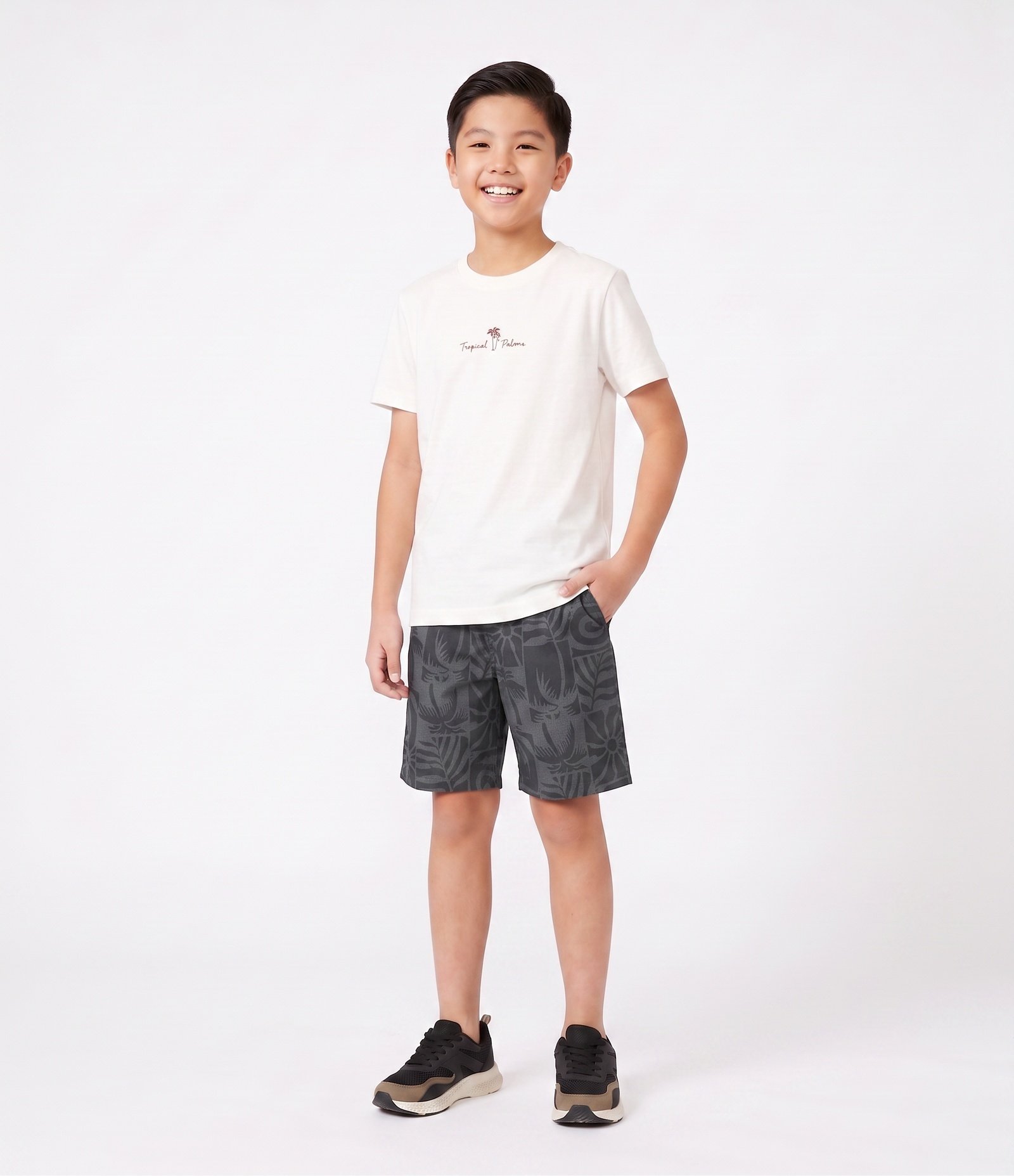 Bermuda Infantil com Estampa Praia Tropical – Tam 5 a 14 Anos Verde Escuro 1