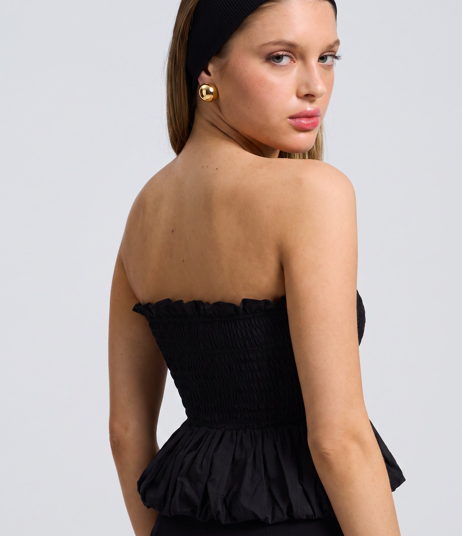 Blusa Tomara que Caia com Franzidos no Busto e Modelagem Peplum Preto 4