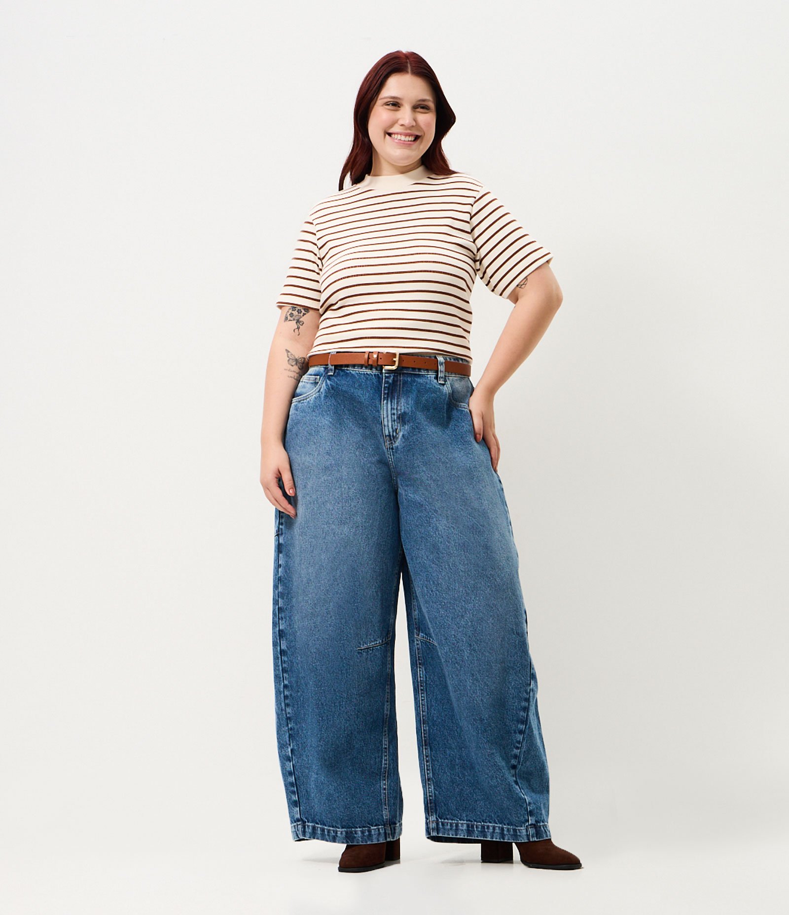 Blusa em Ribana Listrada com Fio Tinto e Gola Alta Curve & Plus Size Bege 2