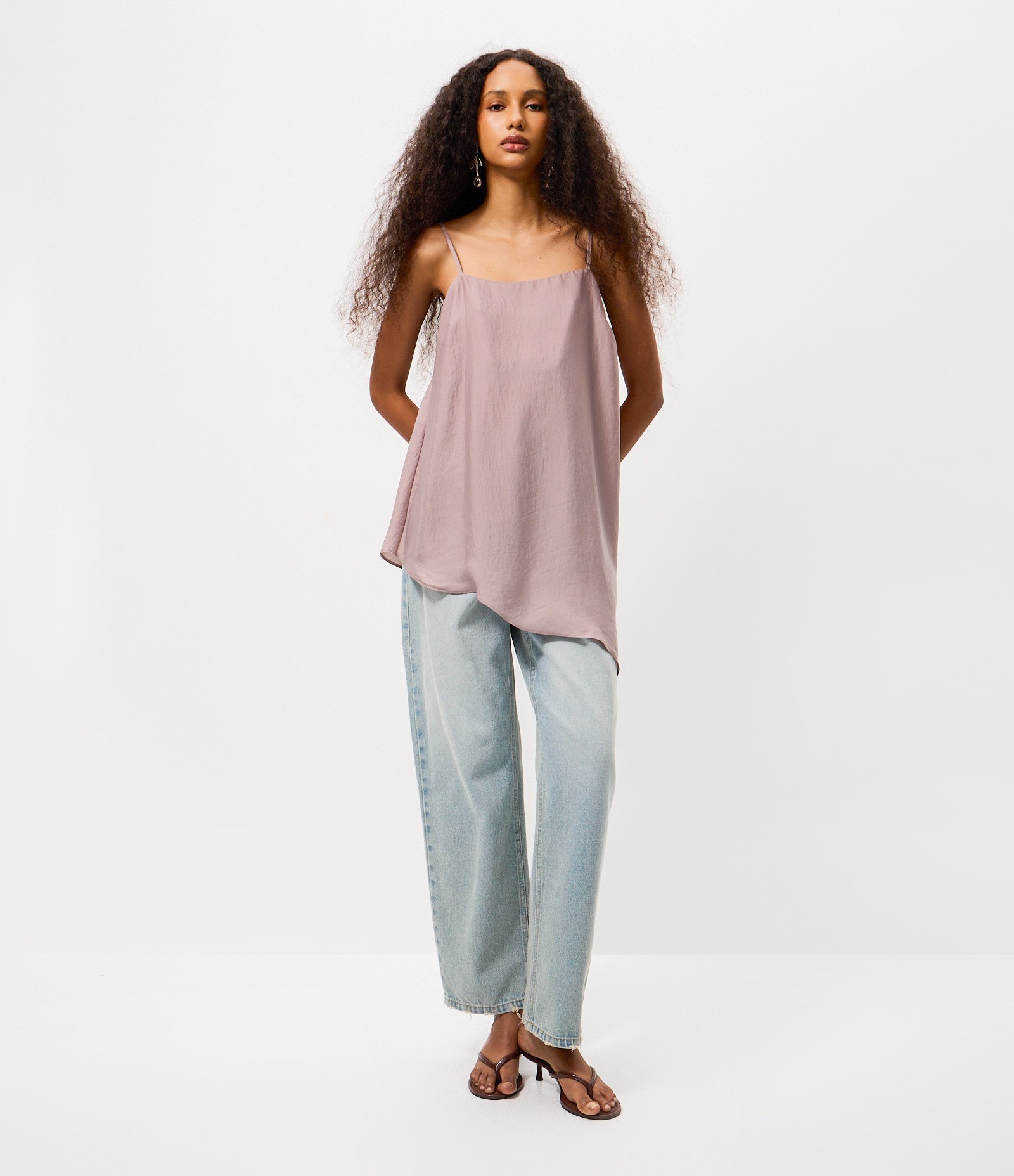 Blusa de Alcinha em Chiffon com Barra Assimétrica Rosa Claro 1