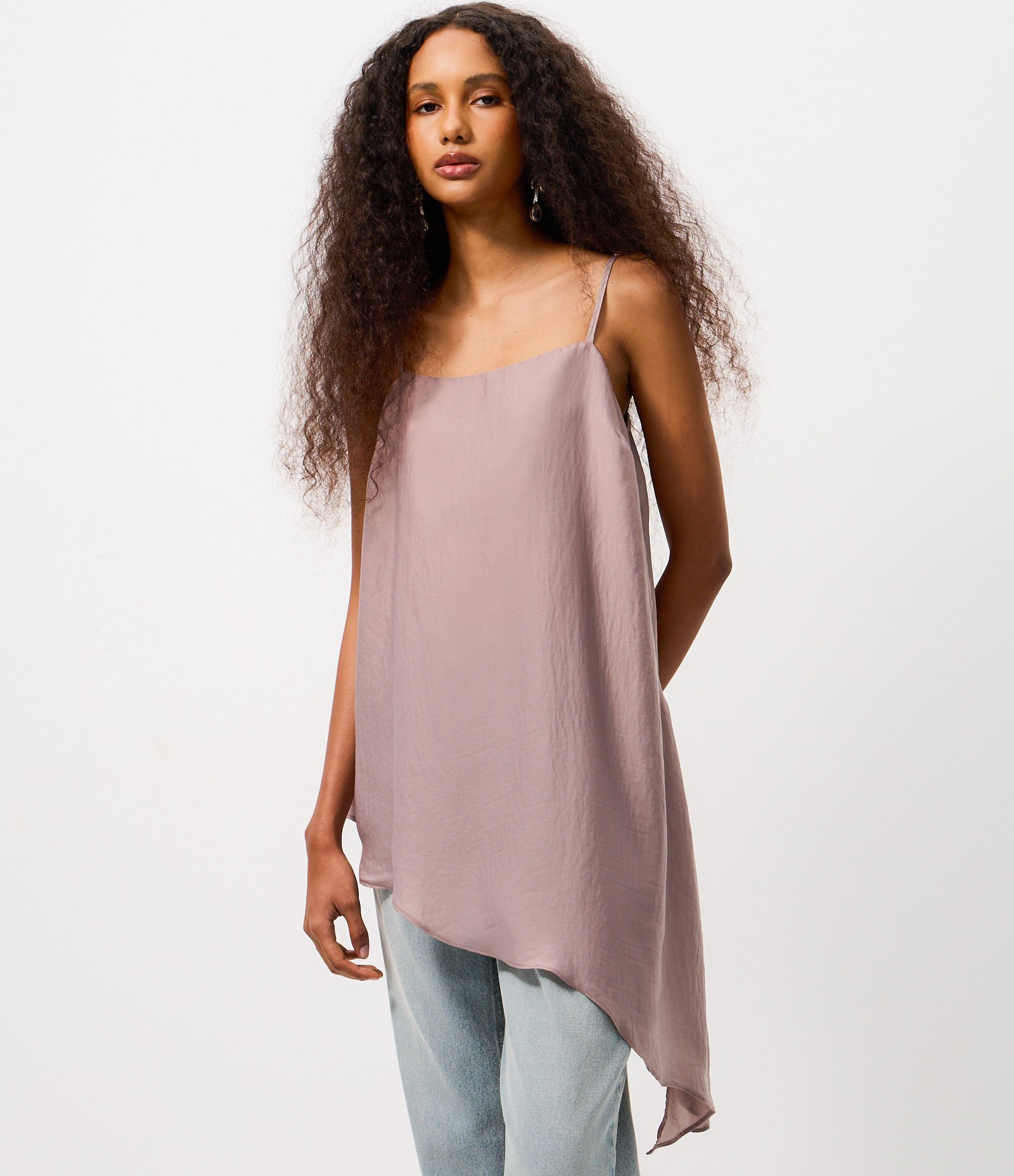Blusa de Alcinha em Chiffon com Barra Assimétrica Rosa Claro 2