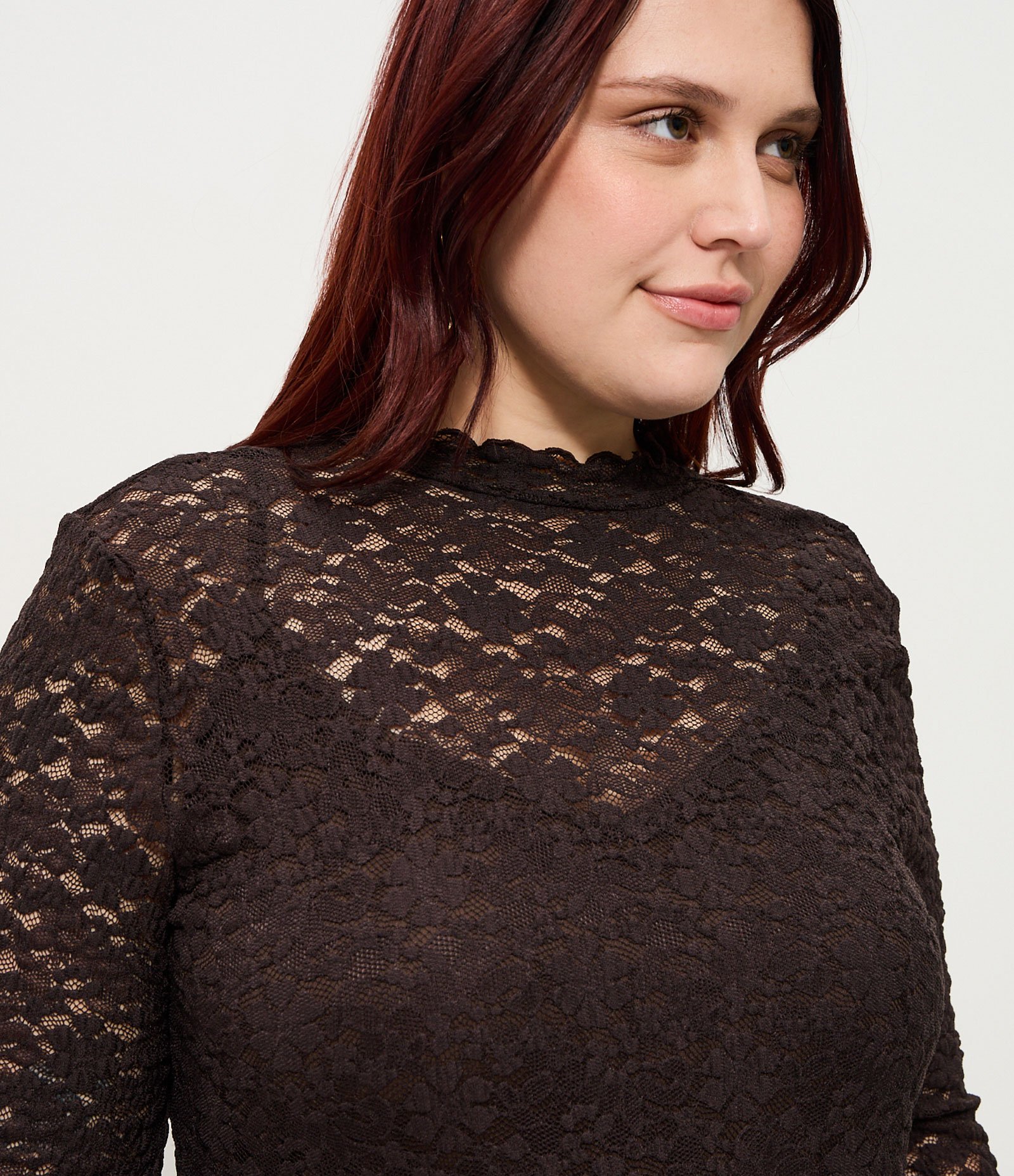 Vestido em Renda de Manga Longa Flare Curve & Plus Size Marrom 3