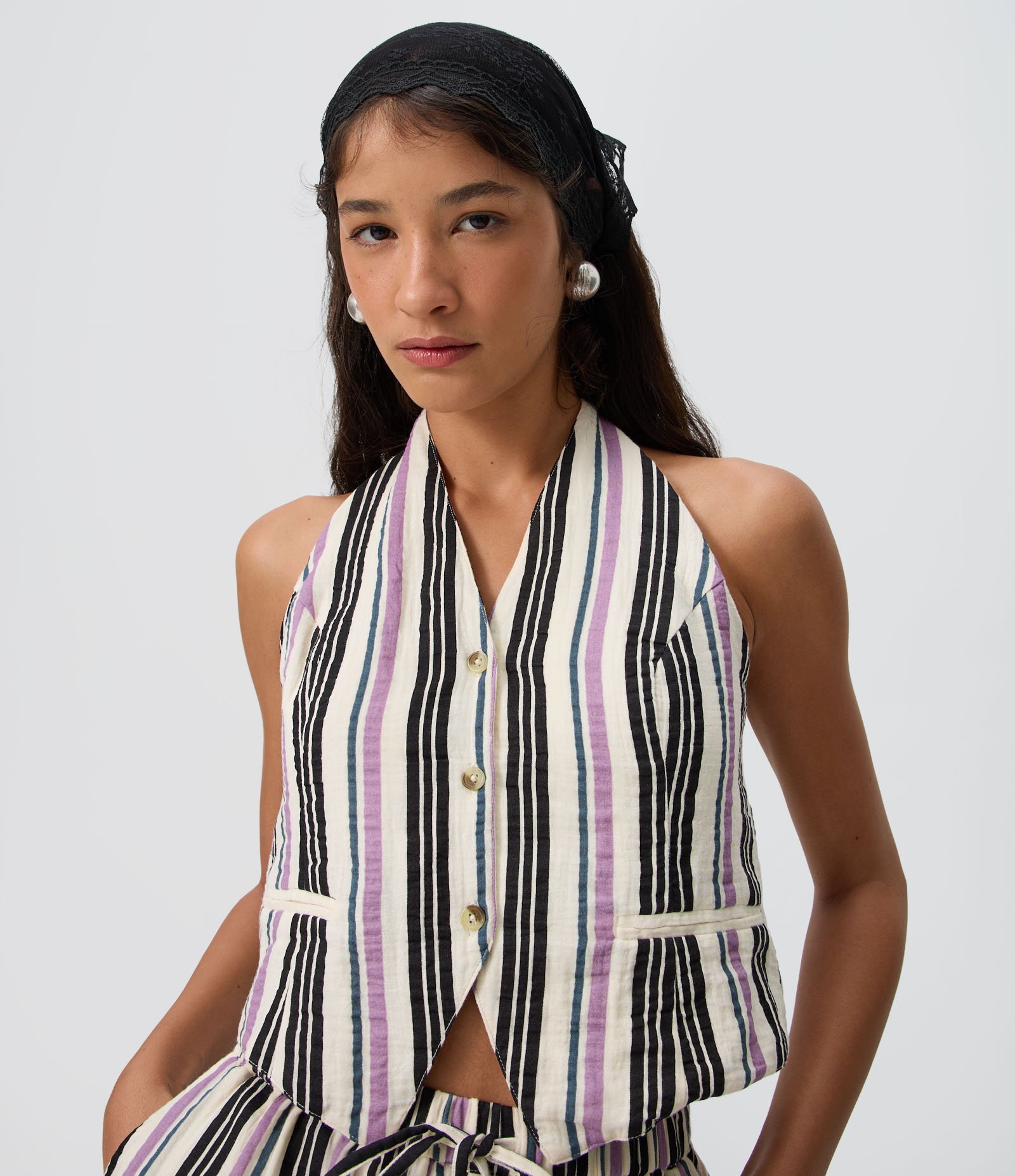 Colete Frente Única Listrado com Amarrações nas Costas Off White 1