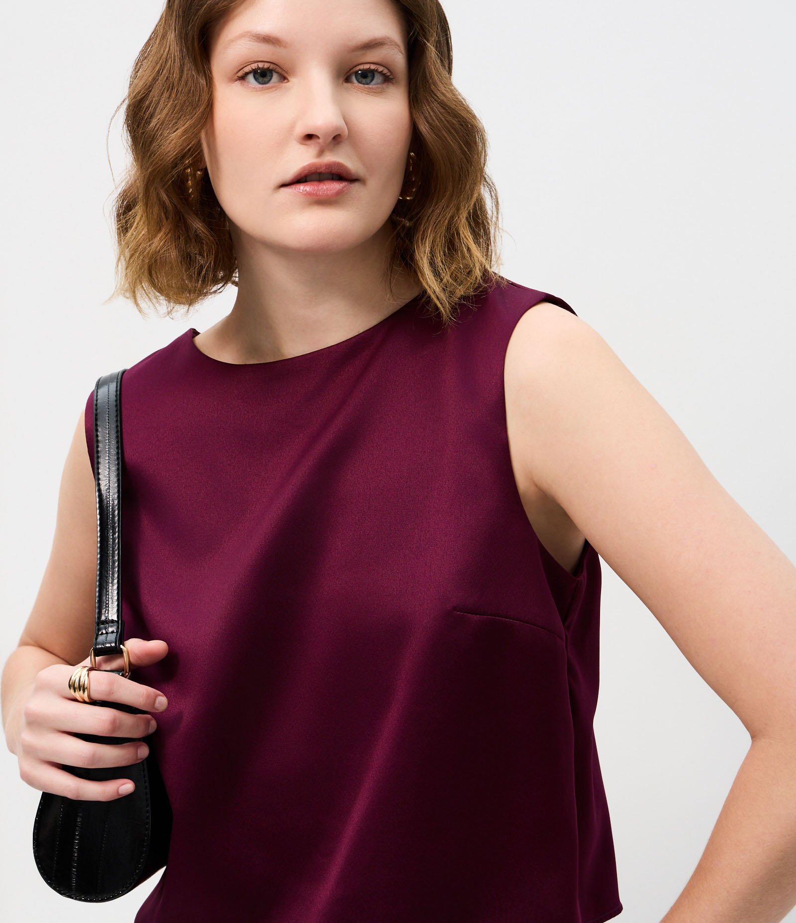 Blusa Acetinada com Laços nas Costas Roxo 3
