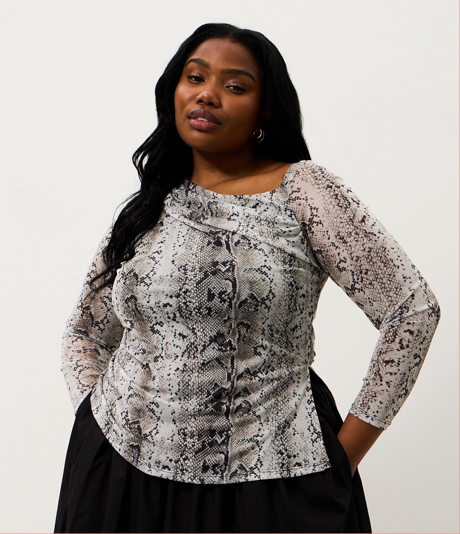 Blusa Tule Animal Print Cobra Curve & Plus Size Cinza 1