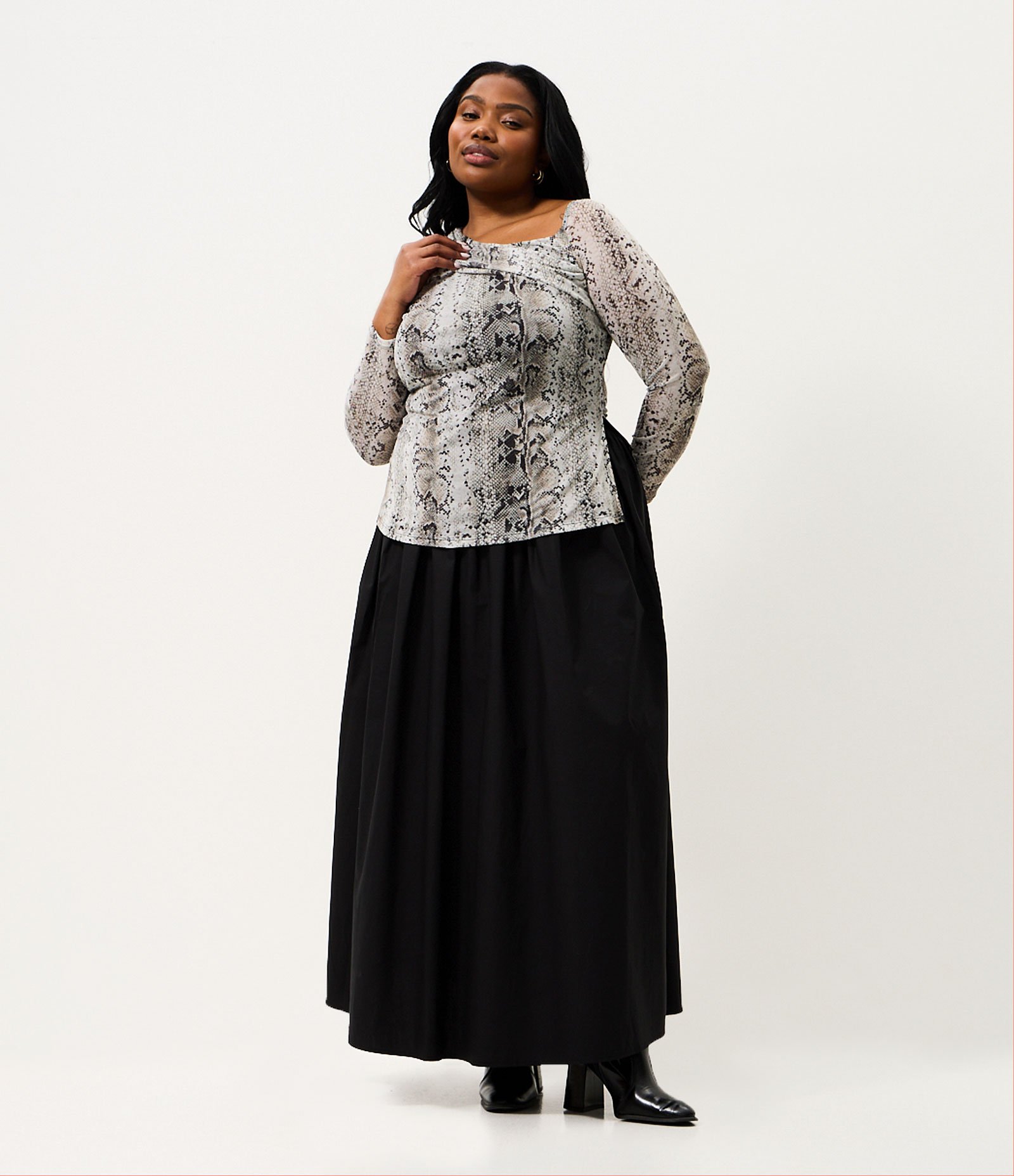 Blusa Tule Animal Print Cobra Curve & Plus Size Cinza 2