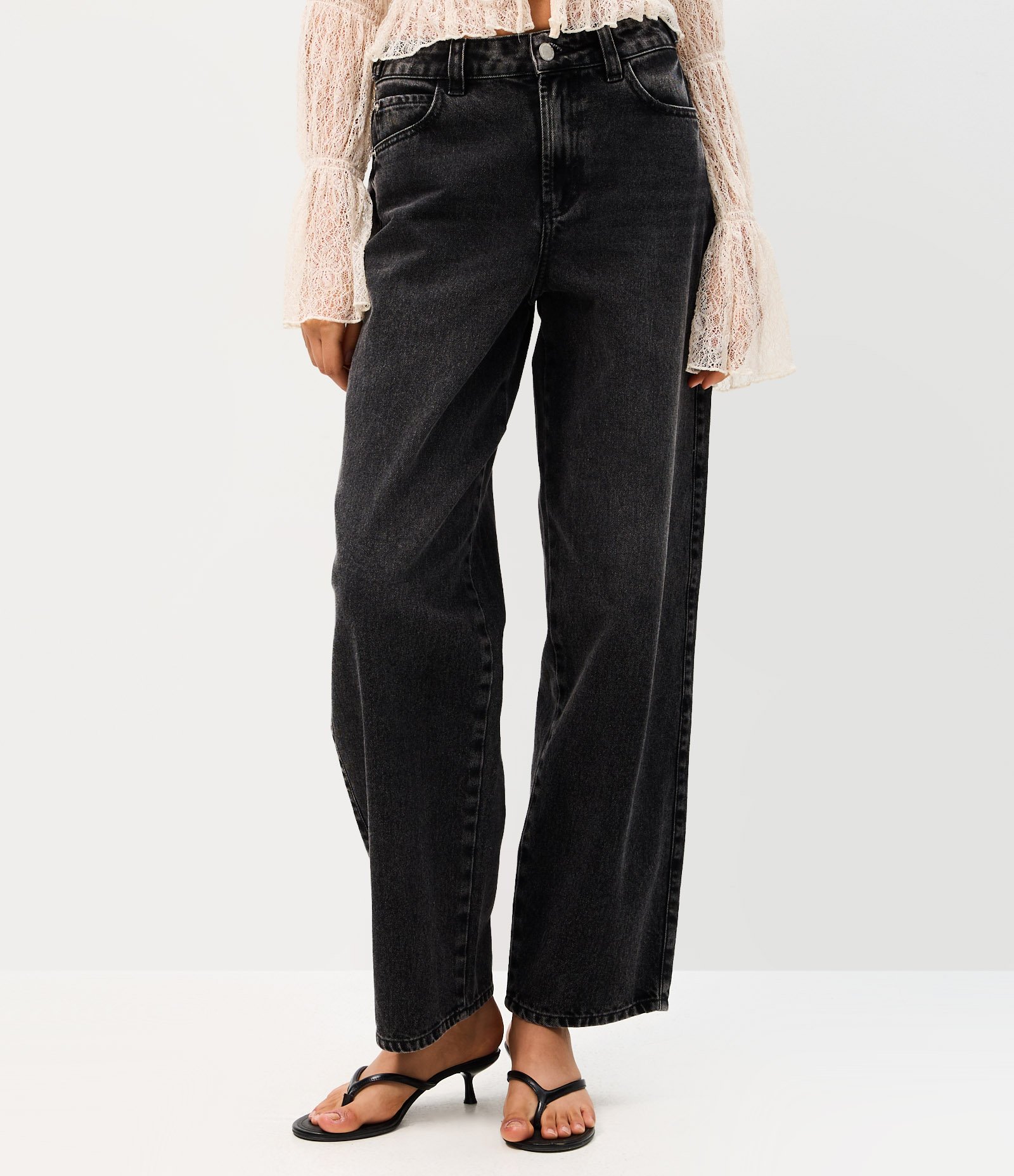 Calça Baggy em Jeans com Cintura Média e Ajuste Preto 2