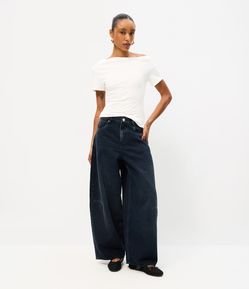 Calça Barrel Jeans com Cintura Alta e Lavagem Estonada