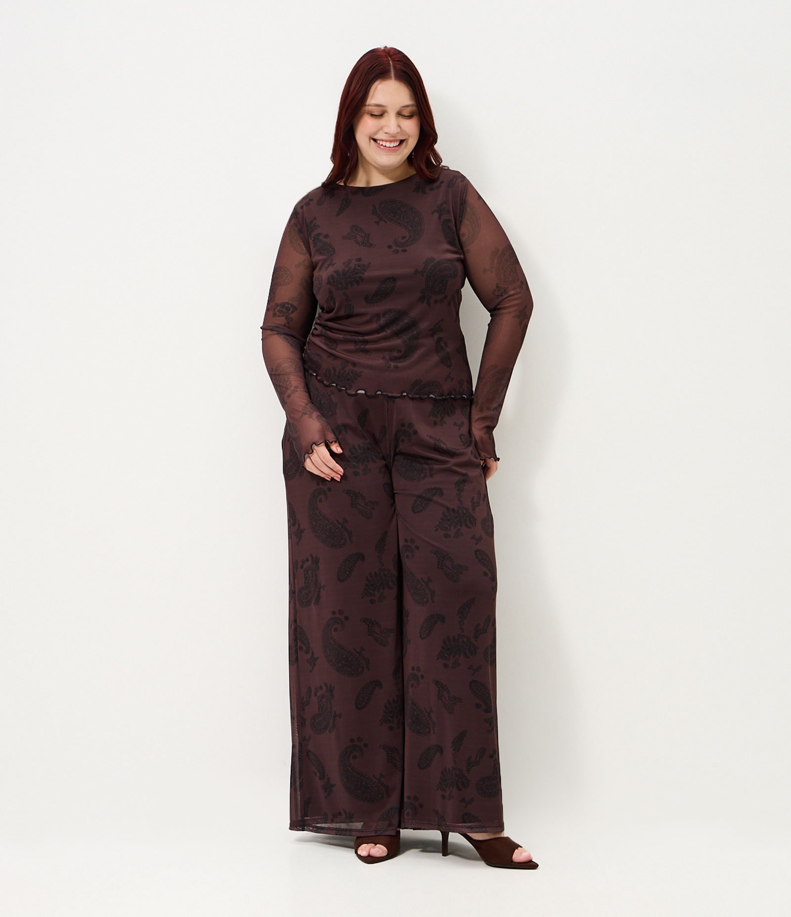 Calça Tule Paisley Curve & Plus Size Marrom 1