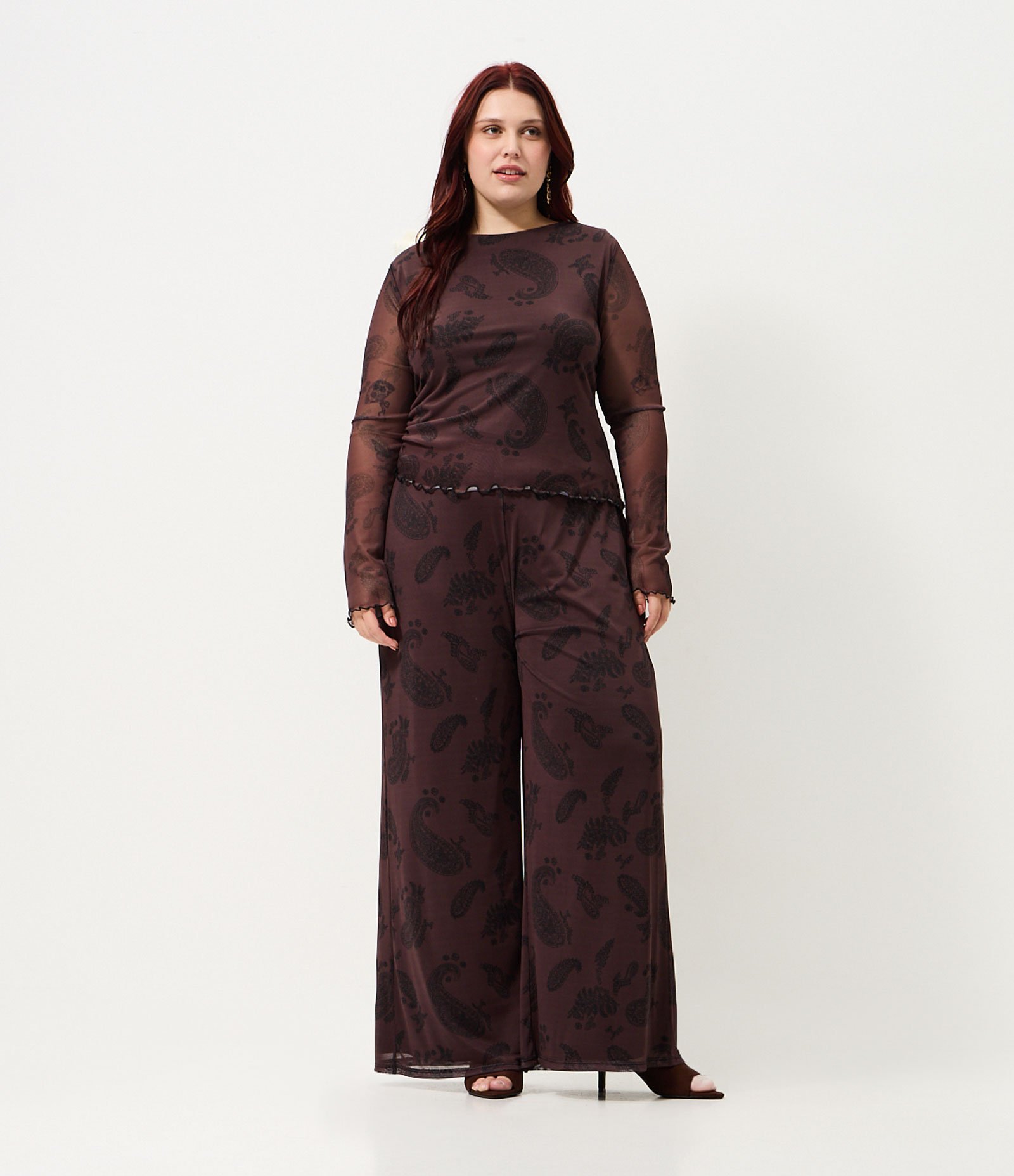 Blusa Tule Paisley Curve & Plus Size Marrom 2