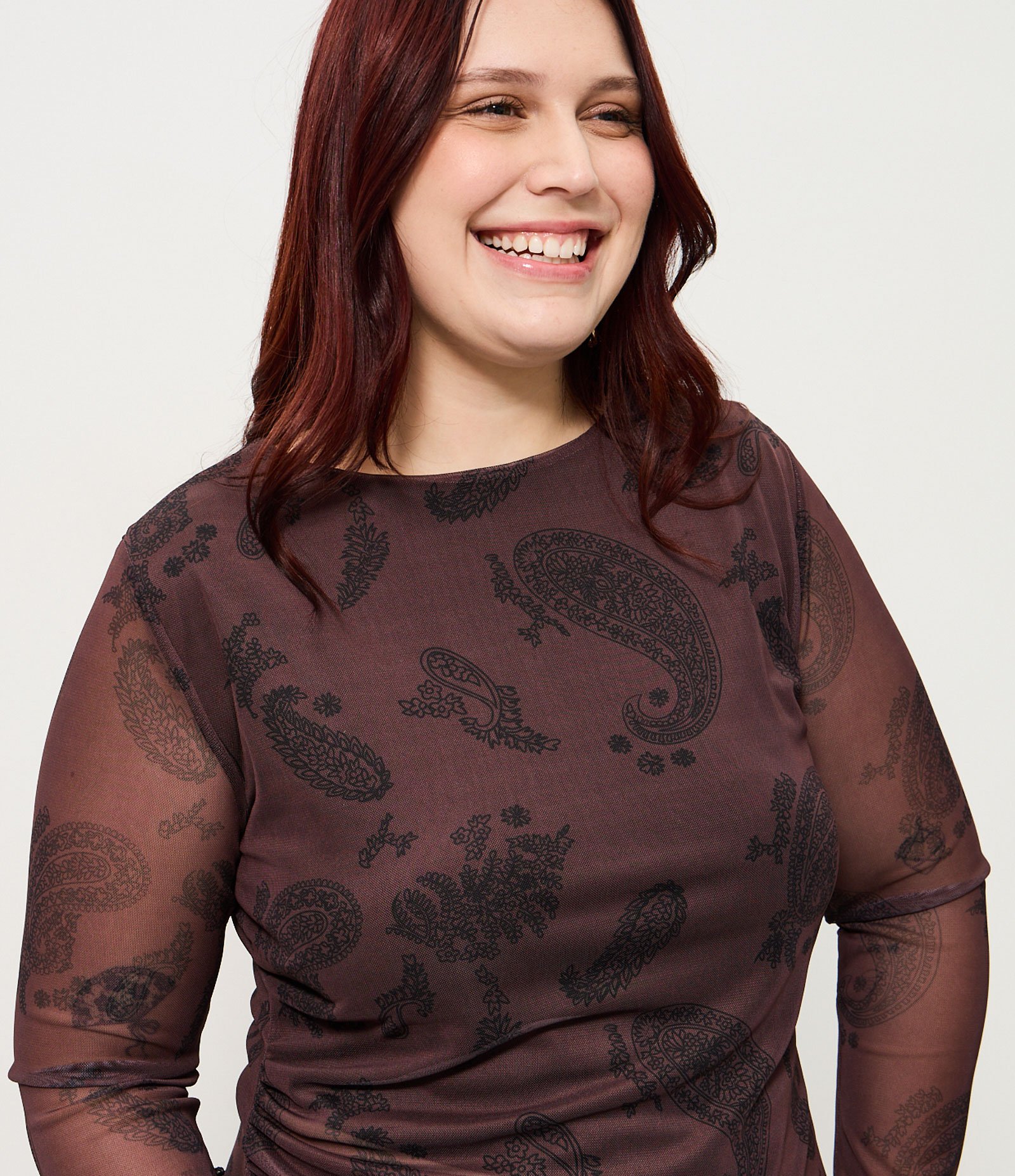 Blusa Tule Paisley Curve & Plus Size Marrom 3