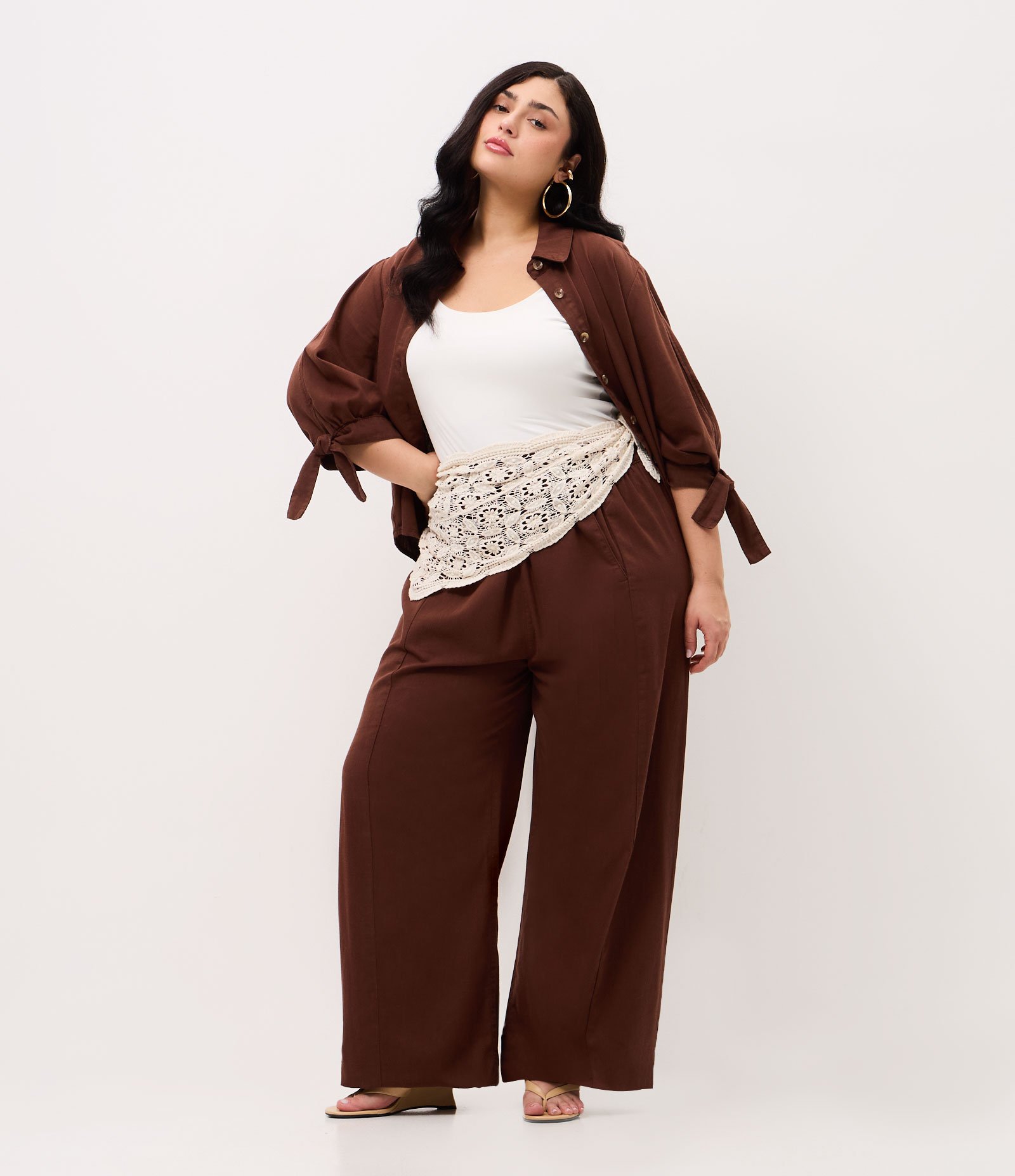 Calça Pantalona em Sarja com Cós Elástico Curve & Plus Size Marrom 1